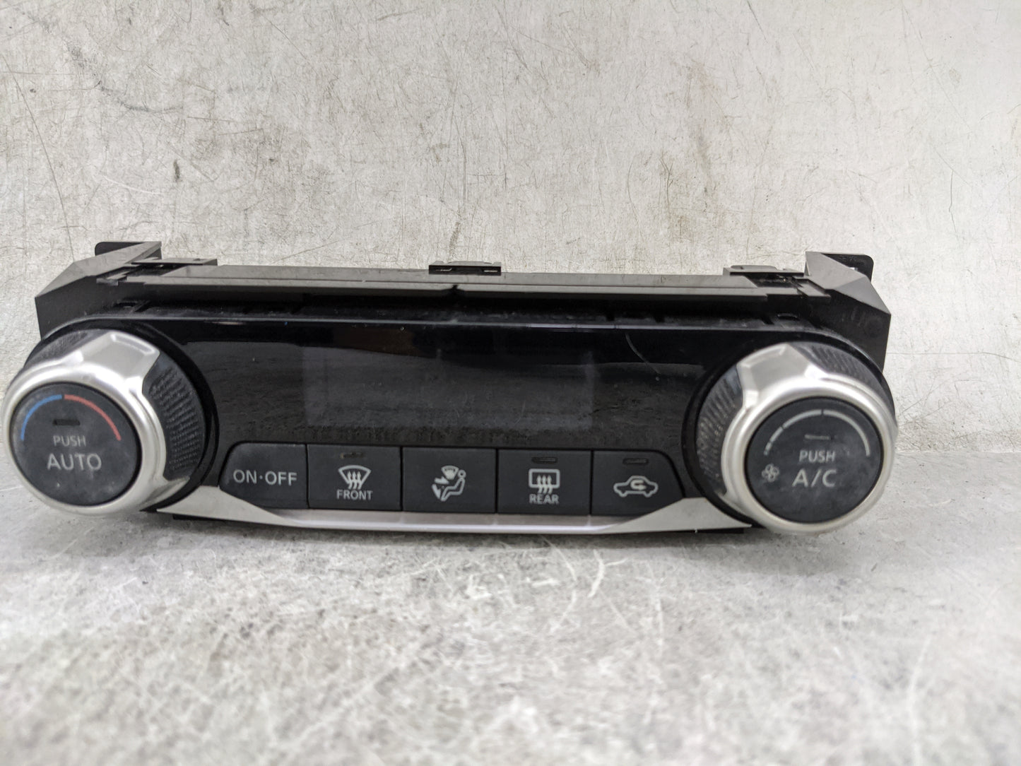 2019-2020 Nissan Kicks Climate Control Module Temperature AC/Heater Replacement P/N:275005RA5A 275005RA5A-B Fits OEM Used Au