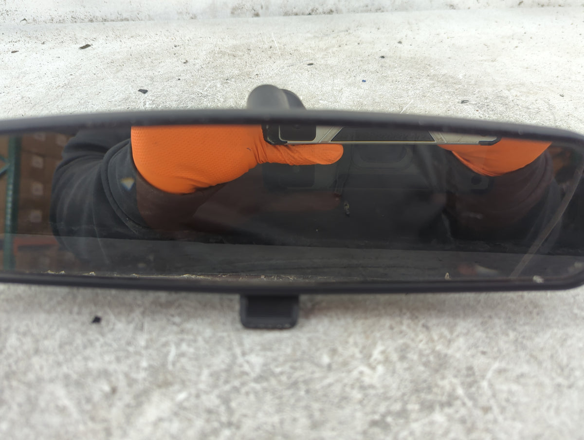 2018-2021 Nissan Kicks Interior Rear View Mirror Replacement OEM P/N:E8 011681 E8 031681 Fits OEM Used Auto Parts - Oemuseda