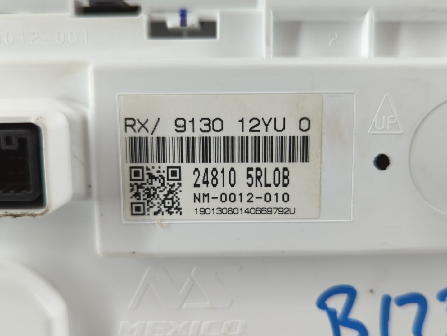 2018-2019 Nissan Kicks Instrument Cluster Speedometer Gauges P/N:9918 12YU 0 24810 5RL0B Fits Fits 2018 2019 OEM Used Auto P