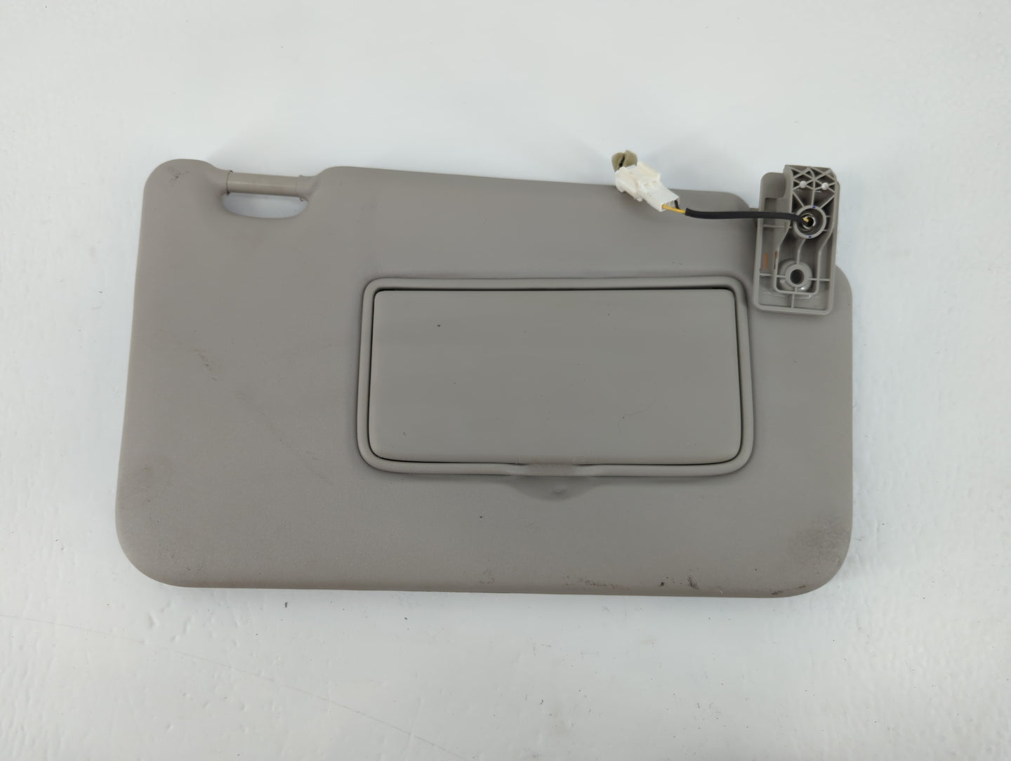 2018-2021 Nissan Kicks Sun Visor Shade Replacement Passenger Right Mirror Fits Fits 2018 2019 2020 2021 OEM Used Auto Parts 