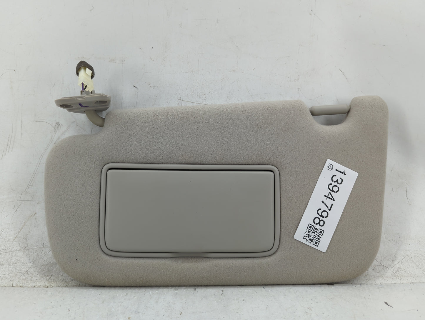 2018-2021 Nissan Leaf Sun Visor Shade Replacement Driver Left Mirror Fits Fits 2018 2019 2020 2021 OEM Used Auto Parts - Oem
