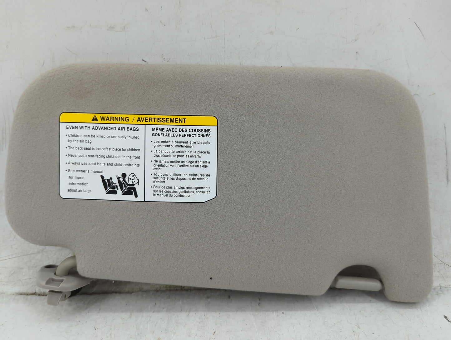 2018-2021 Nissan Leaf Sun Visor Shade Replacement Driver Left Mirror Fits Fits 2018 2019 2020 2021 OEM Used Auto Parts - Oem