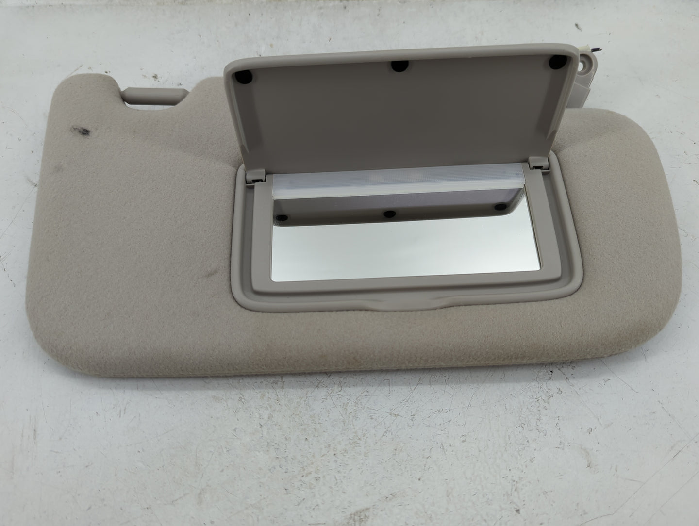 2018-2021 Nissan Leaf Sun Visor Shade Replacement Passenger Right Mirror Fits Fits 2018 2019 2020 2021 OEM Used Auto Parts -