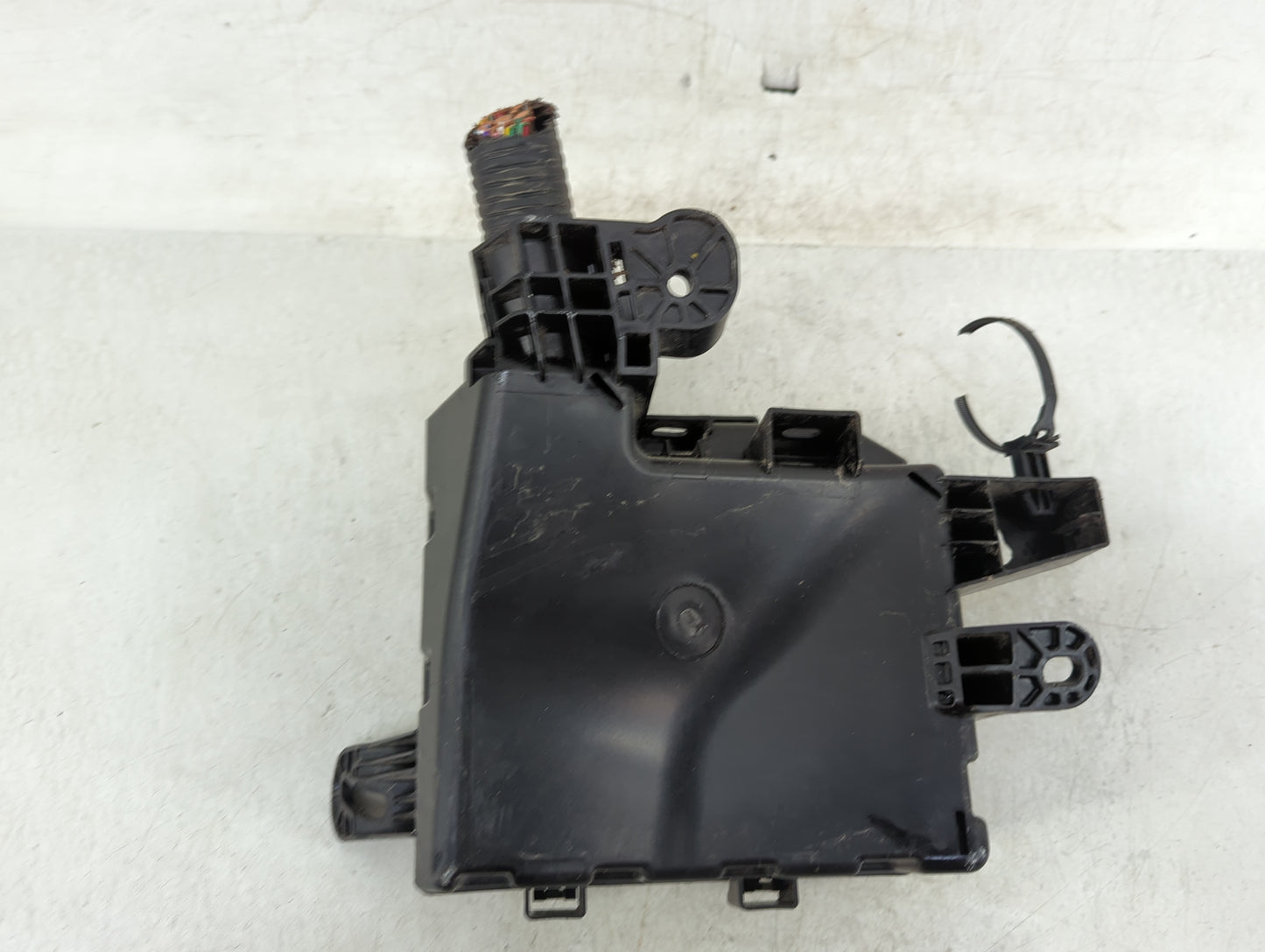 2018-2021 Nissan Leaf Fusebox Fuse Box Panel Relay Module P/N:284B7 55A3A Fits Fits 2018 2019 2020 2021 OEM Used Auto Parts 