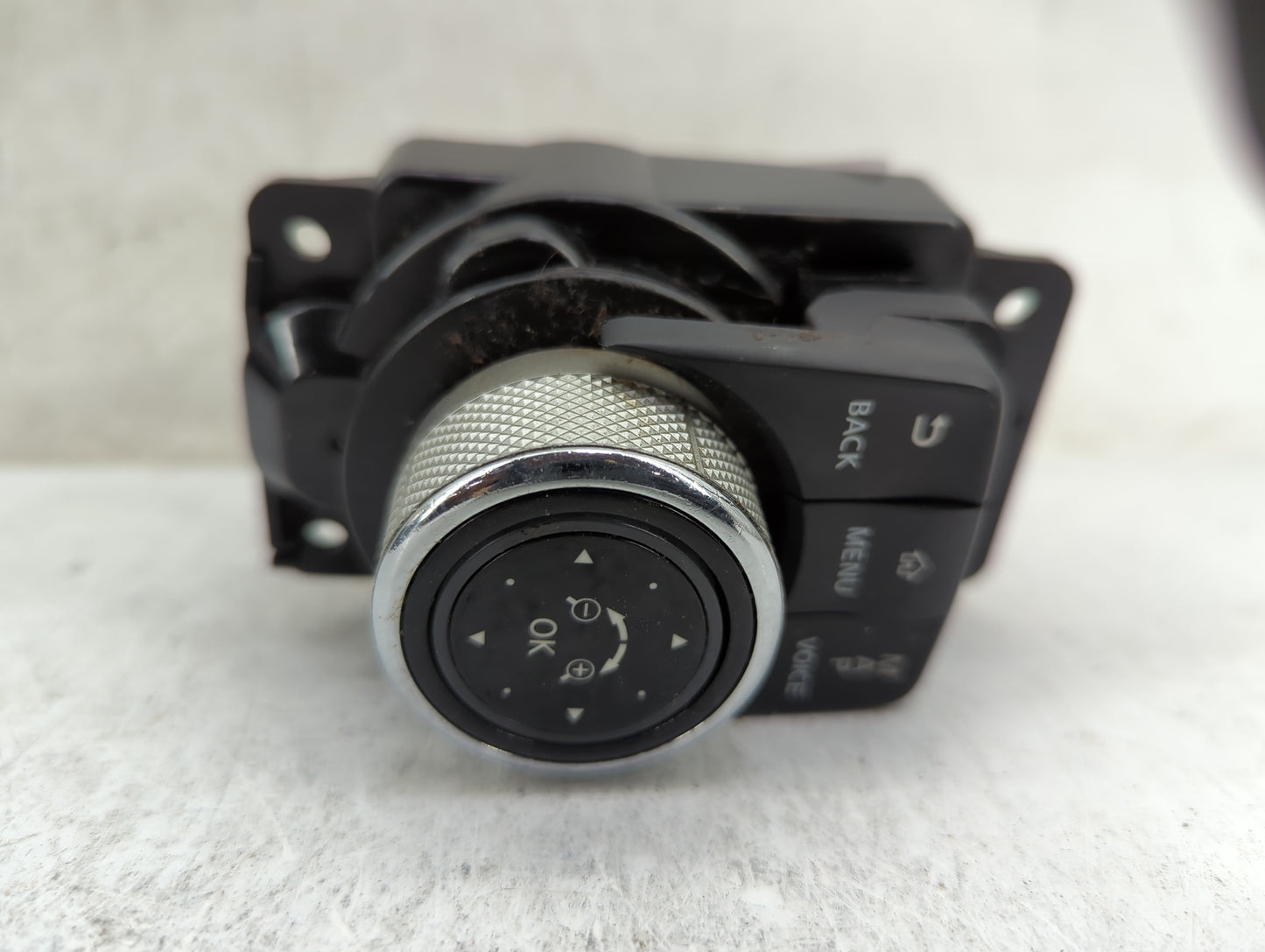 2016-2021 Nissan Maxima Radio Control Panel - Oemusedautoparts1.com