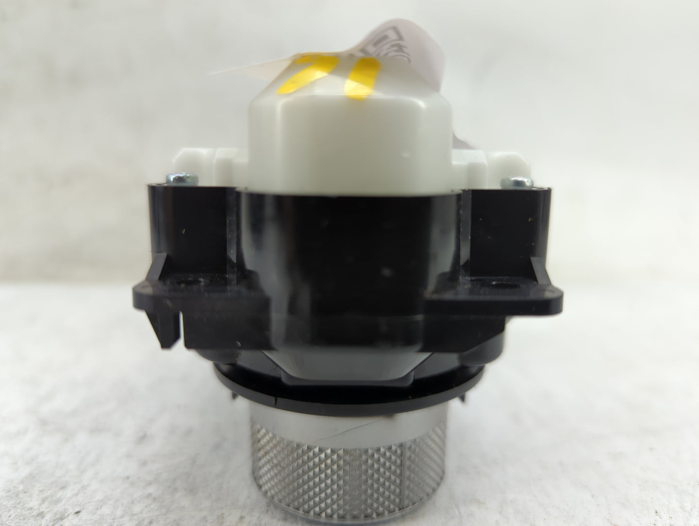 2016-2021 Nissan Maxima Radio Control Panel - Oemusedautoparts1.com
