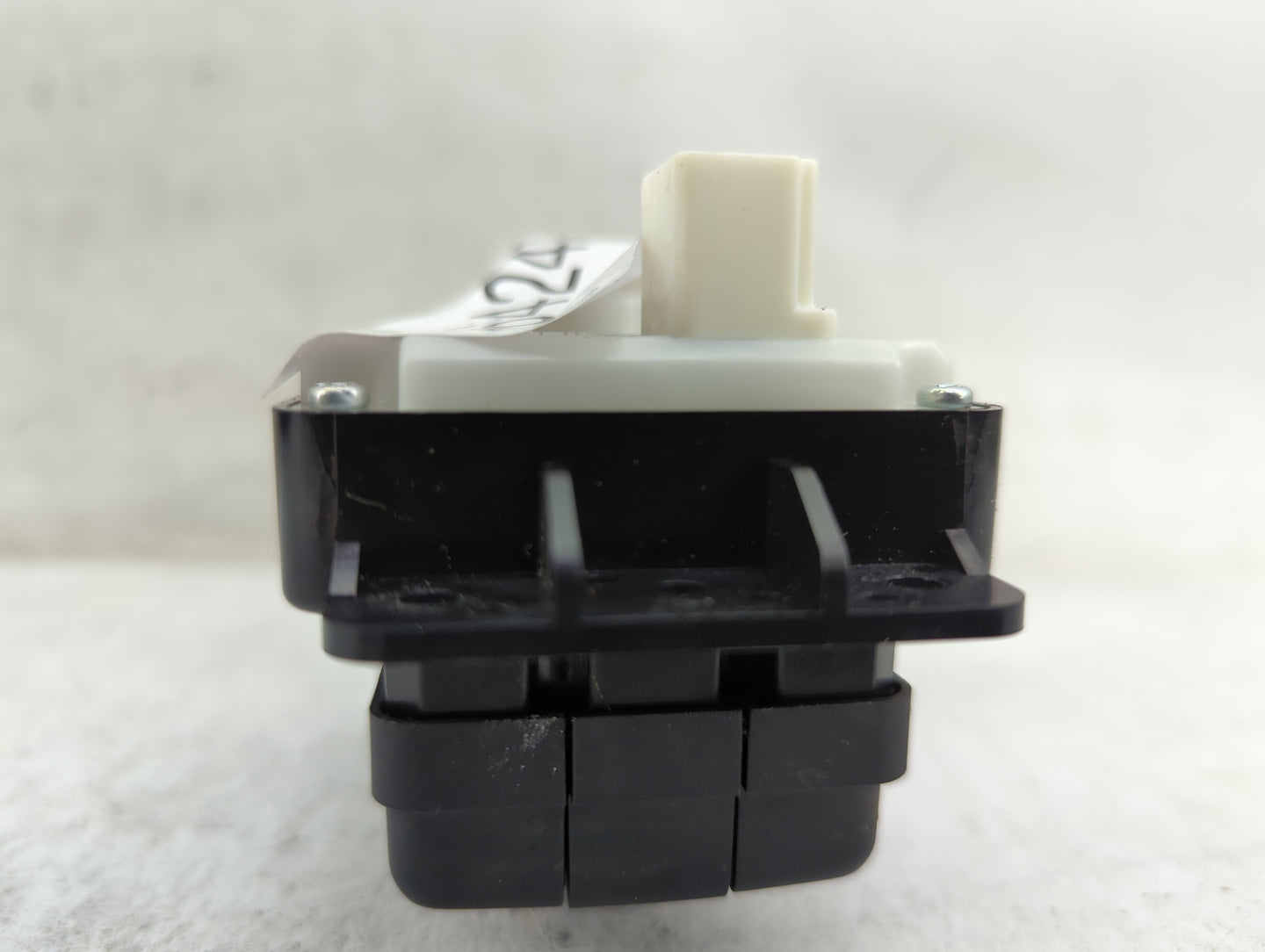 2016-2021 Nissan Maxima Radio Control Panel - Oemusedautoparts1.com