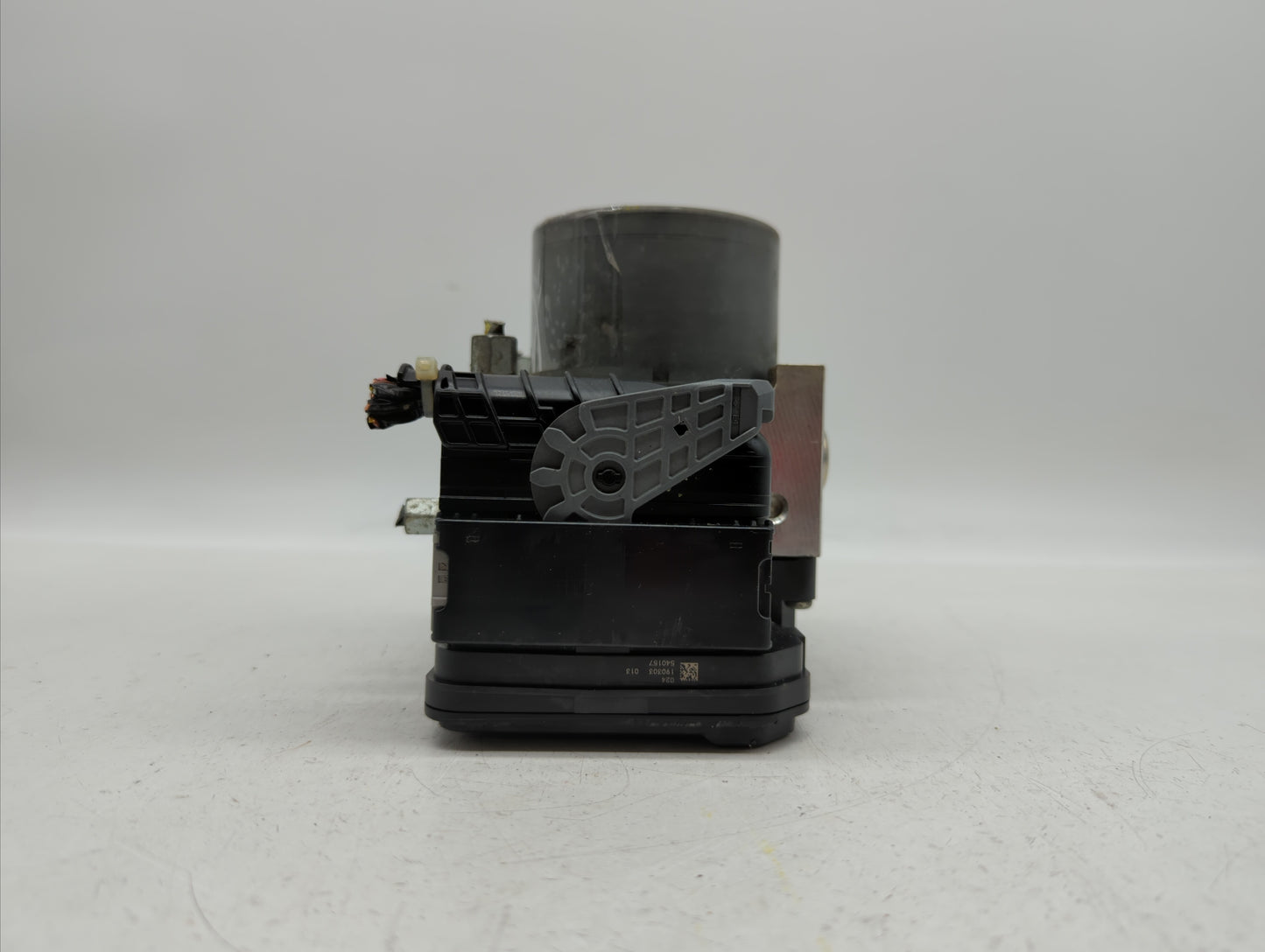 2019 Nissan Maxima ABS Pump Control Module Replacement P/N:47660 9DJ0D Fits OEM Used Auto Parts - Oemusedautoparts1.com
