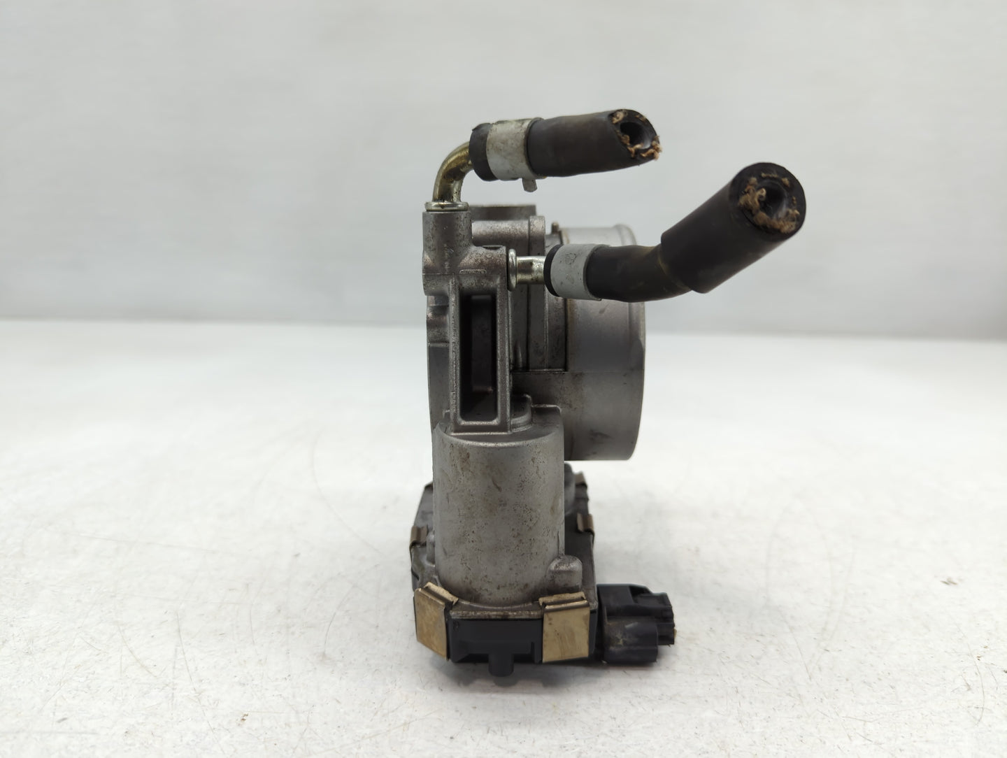2016-2020 Nissan Maxima Throttle Body P/N:ABX17H RME75-50 Fits Fits 2016 2017 2018 2019 2020 OEM Used Auto Parts - Oemusedau