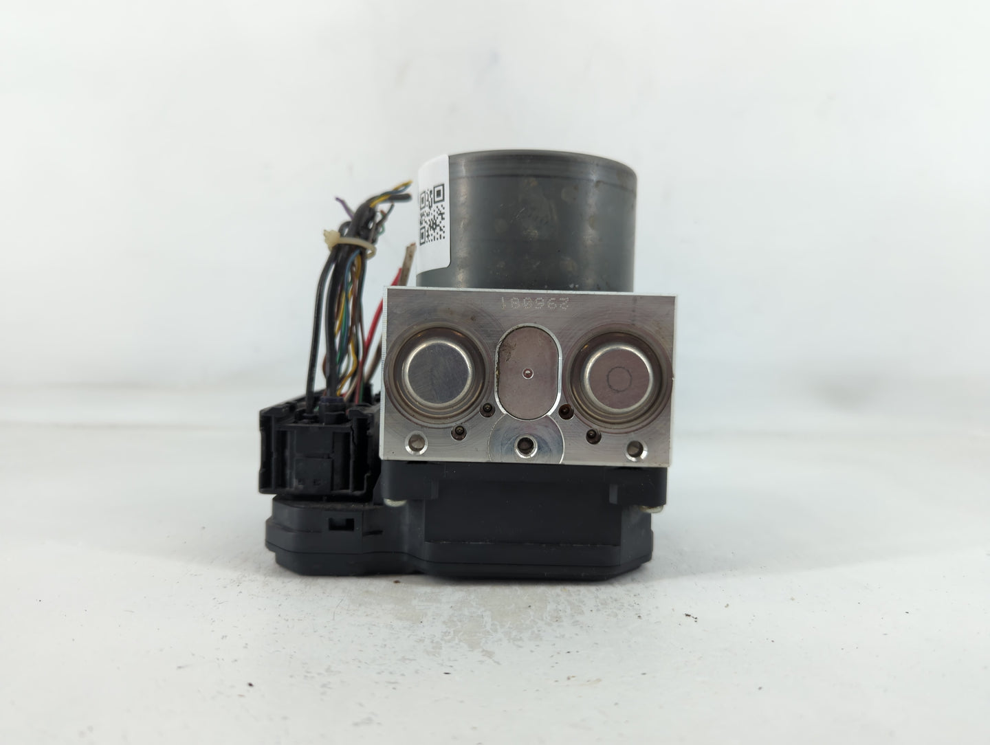 2019 Nissan Maxima ABS Pump Control Module Replacement P/N:47660 9DJ0D Fits OEM Used Auto Parts - Oemusedautoparts1.com