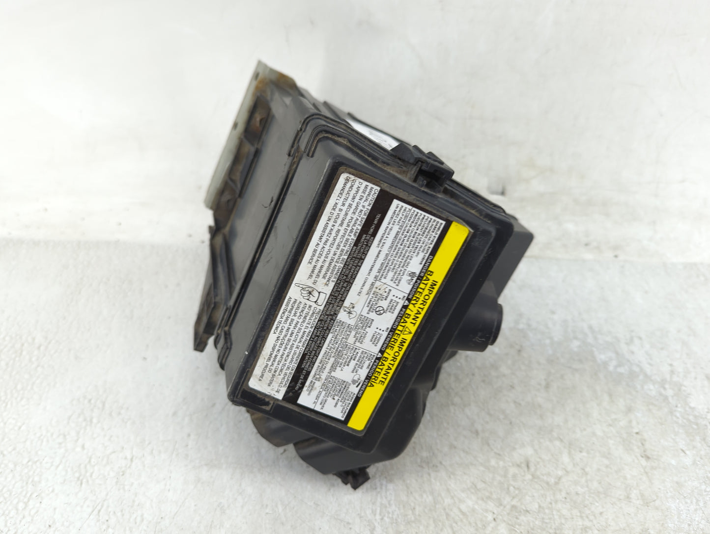 2015-2019 Nissan Micra Fusebox Fuse Box Panel Relay Module Fits Fits 2013 2014 2015 2016 2017 2018 2019 OEM Used Auto Parts 