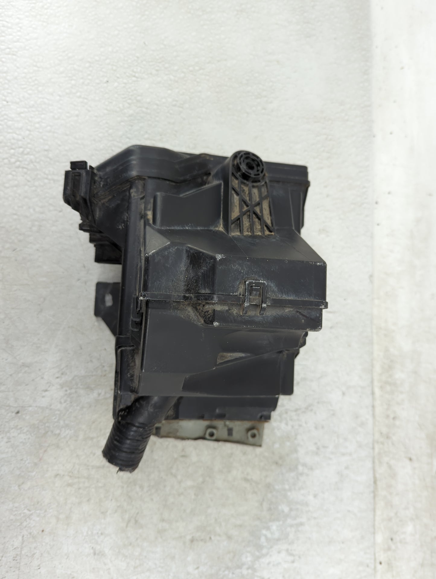 2015-2019 Nissan Micra Fusebox Fuse Box Panel Relay Module Fits Fits 2013 2014 2015 2016 2017 2018 2019 OEM Used Auto Parts 
