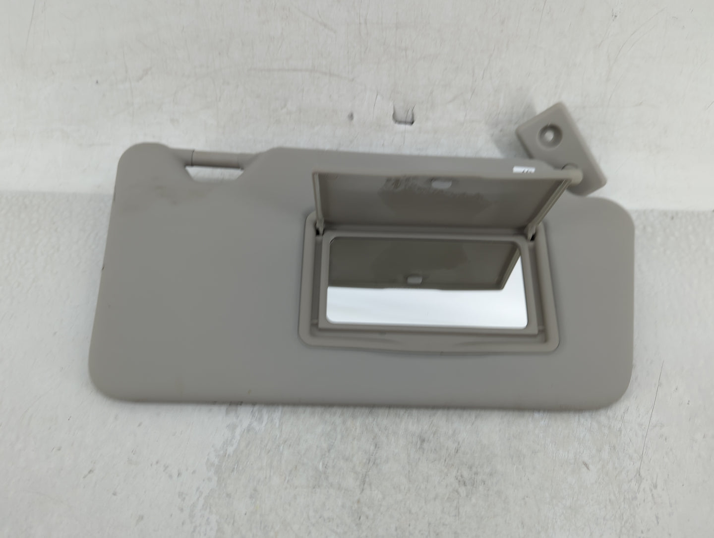 2015-2019 Nissan Micra Sun Visor Shade Replacement Passenger Right Mirror Fits Fits 2015 2016 2017 2018 2019 OEM Used Auto P