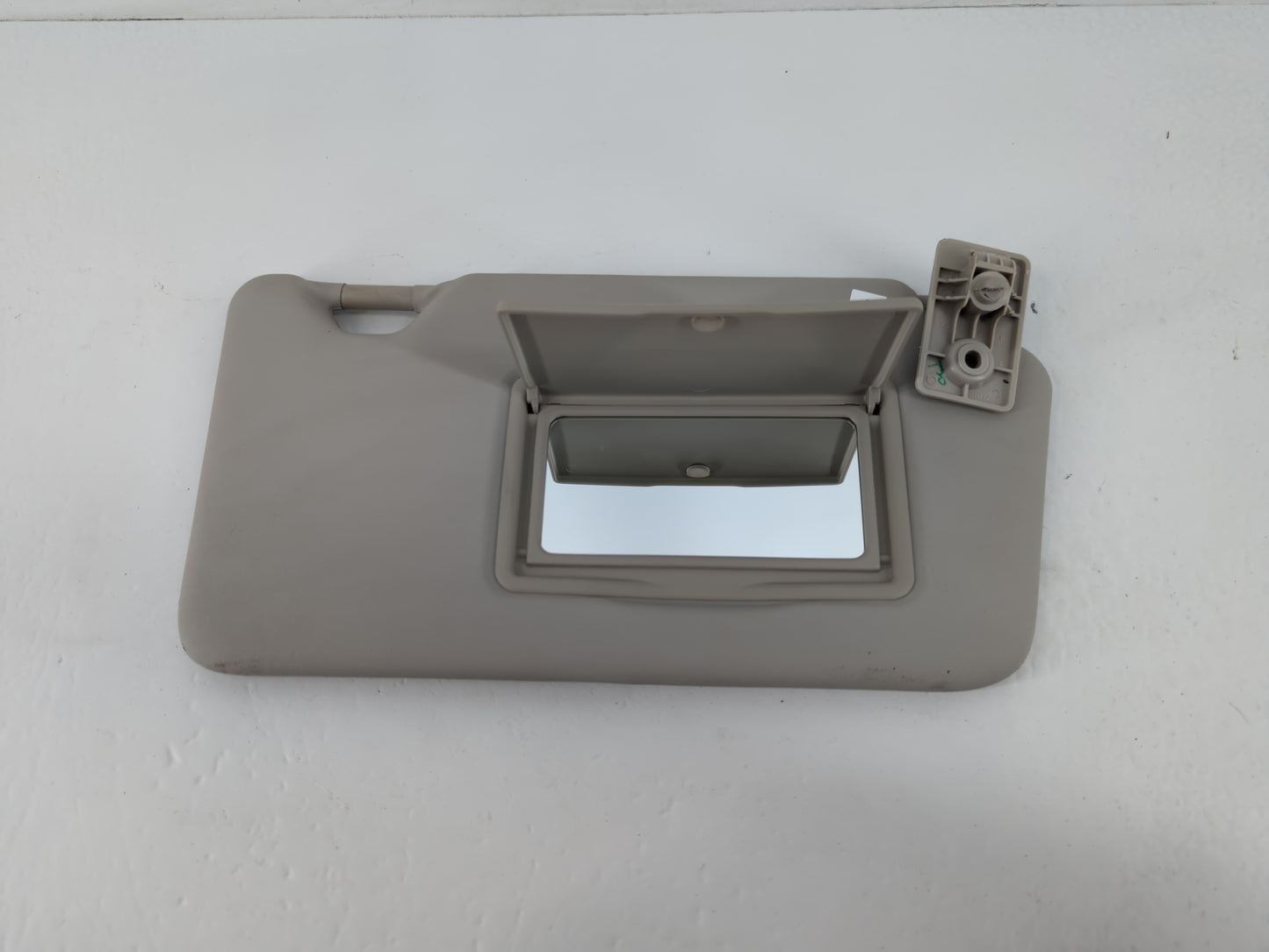 2015-2019 Nissan Micra Sun Visor Shade Replacement Passenger Right Mirror Fits Fits 2015 2016 2017 2018 2019 OEM Used Auto P