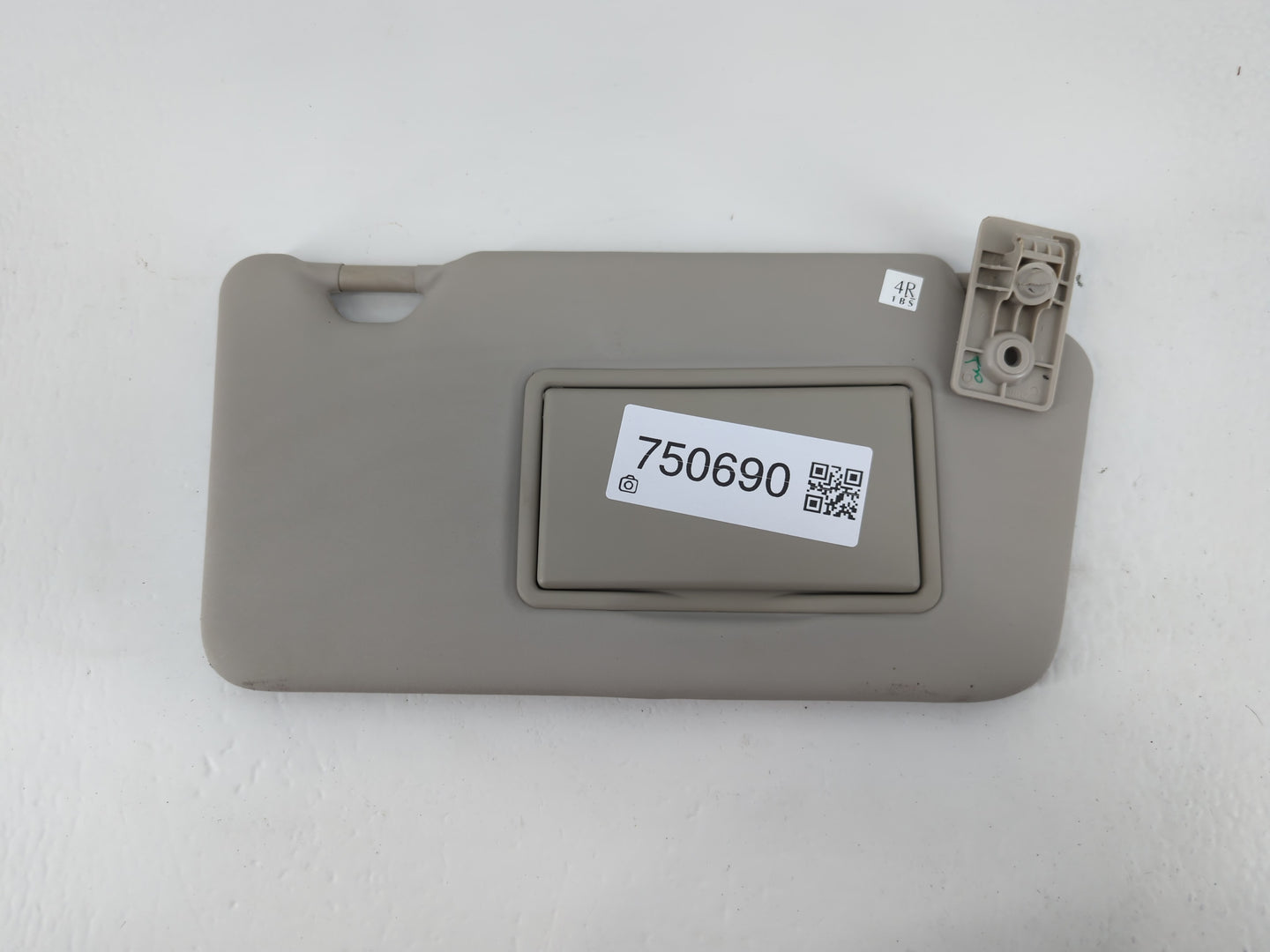 2015-2019 Nissan Micra Sun Visor Shade Replacement Passenger Right Mirror Fits Fits 2015 2016 2017 2018 2019 OEM Used Auto P