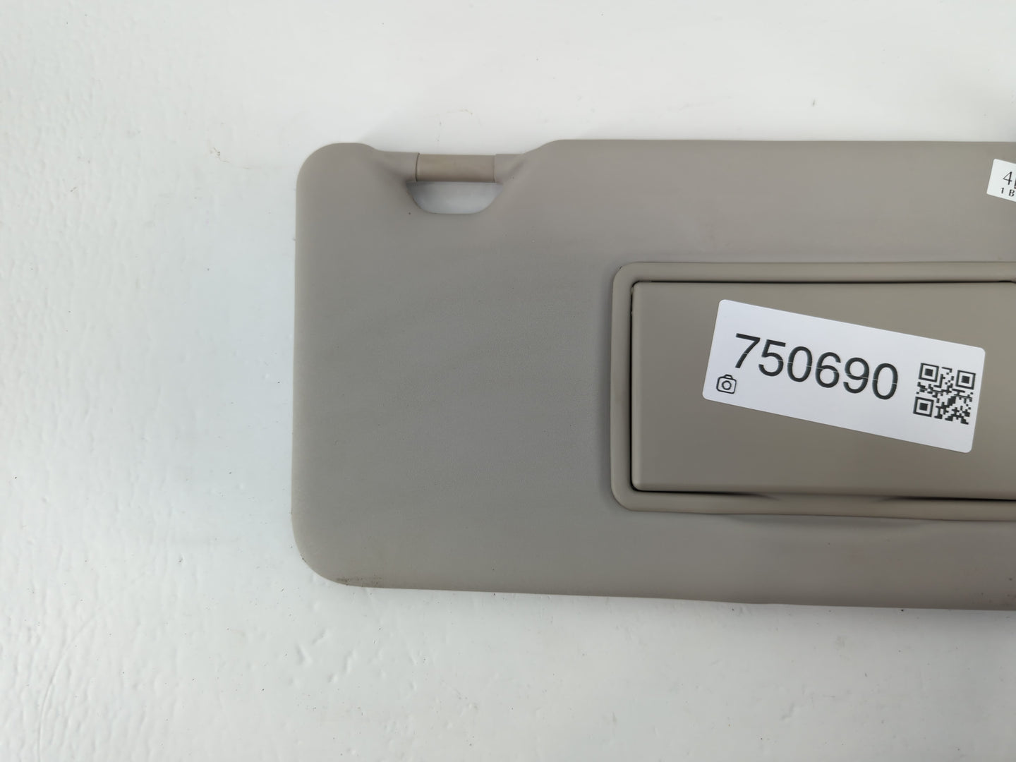 2015-2019 Nissan Micra Sun Visor Shade Replacement Passenger Right Mirror Fits Fits 2015 2016 2017 2018 2019 OEM Used Auto P