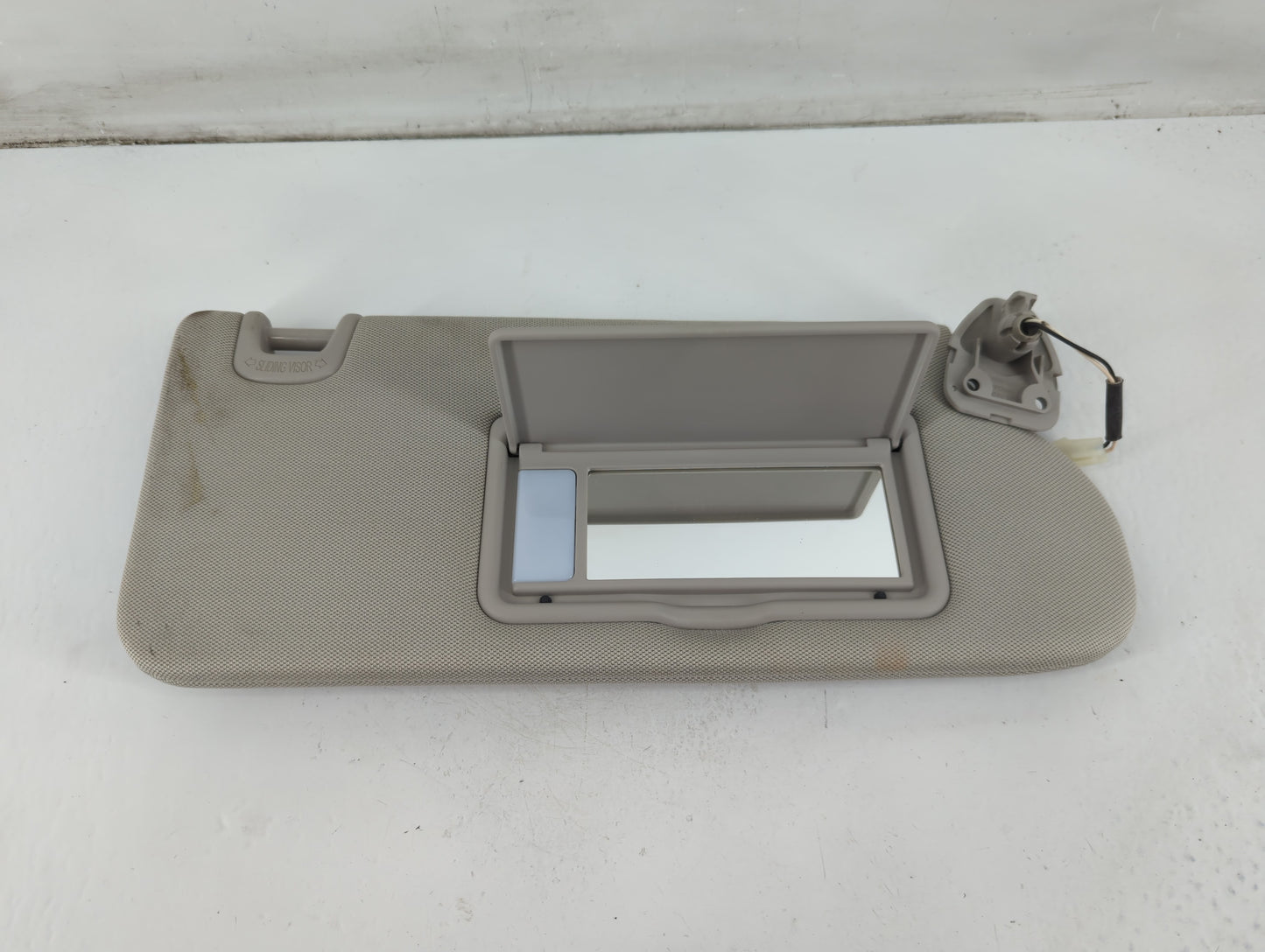 2019-2022 Nissan Murano Sun Visor Shade Replacement Passenger Right Mirror Fits Fits 2019 2020 2021 2022 OEM Used Auto Parts