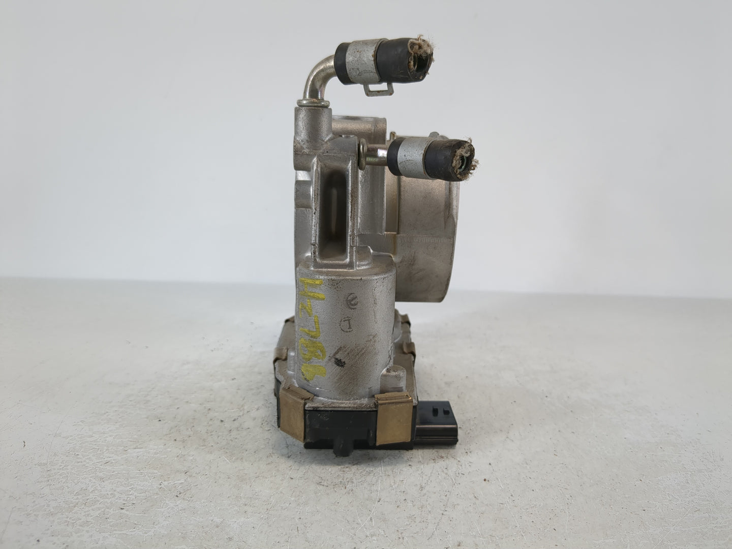 2015-2022 Nissan Murano Throttle Body P/N:RME70-50 Fits Fits 2015 2016 2017 2018 2019 2020 2021 2022 OEM Used Auto Parts - O