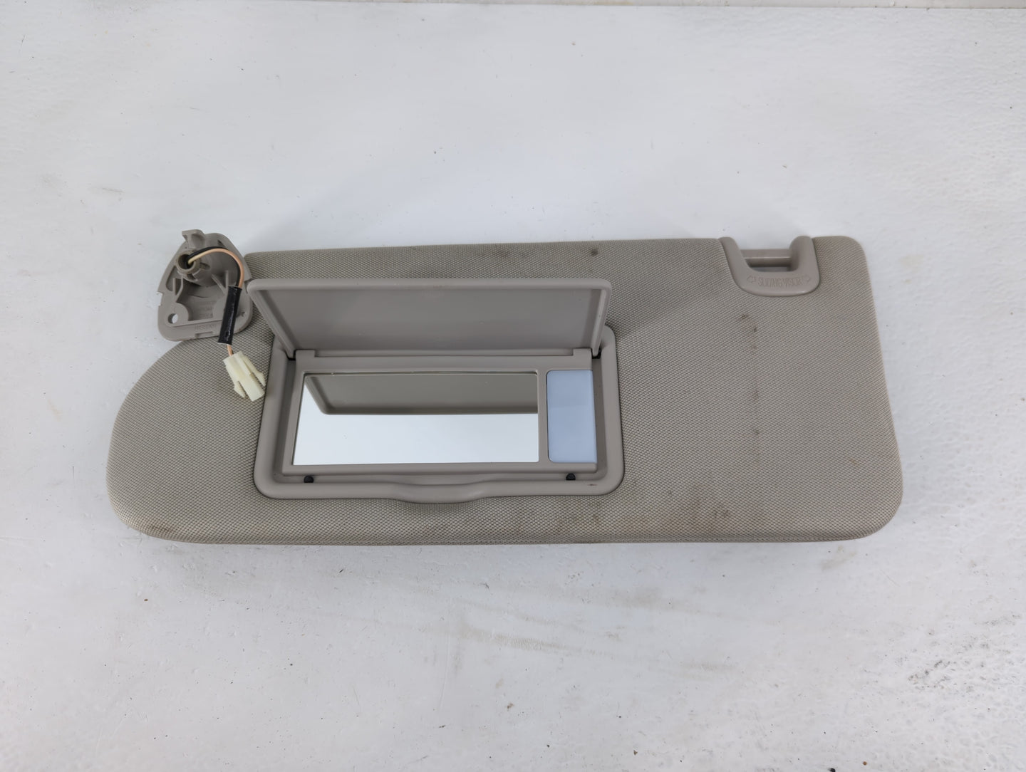 2019-2022 Nissan Murano Sun Visor Shade Replacement Driver Left Mirror Fits Fits 2019 2020 2021 2022 OEM Used Auto Parts - O