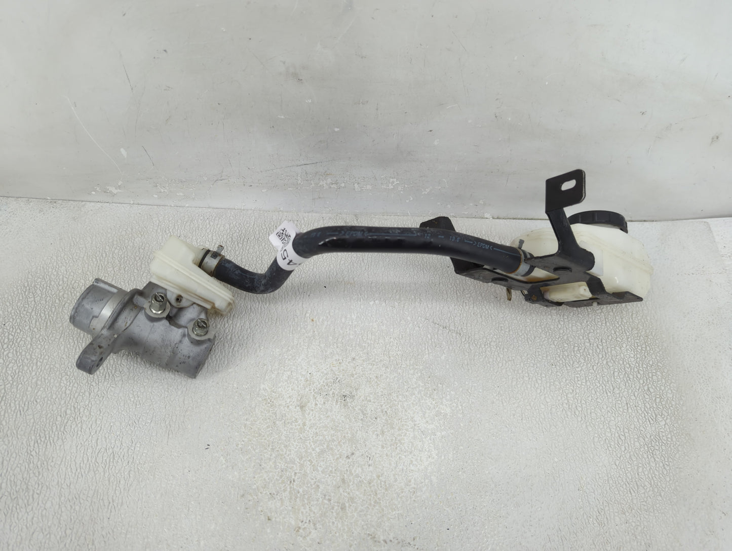 2015-2022 Nissan Murano Brake Master Cylinder 1312545 - Oemusedautoparts1.com