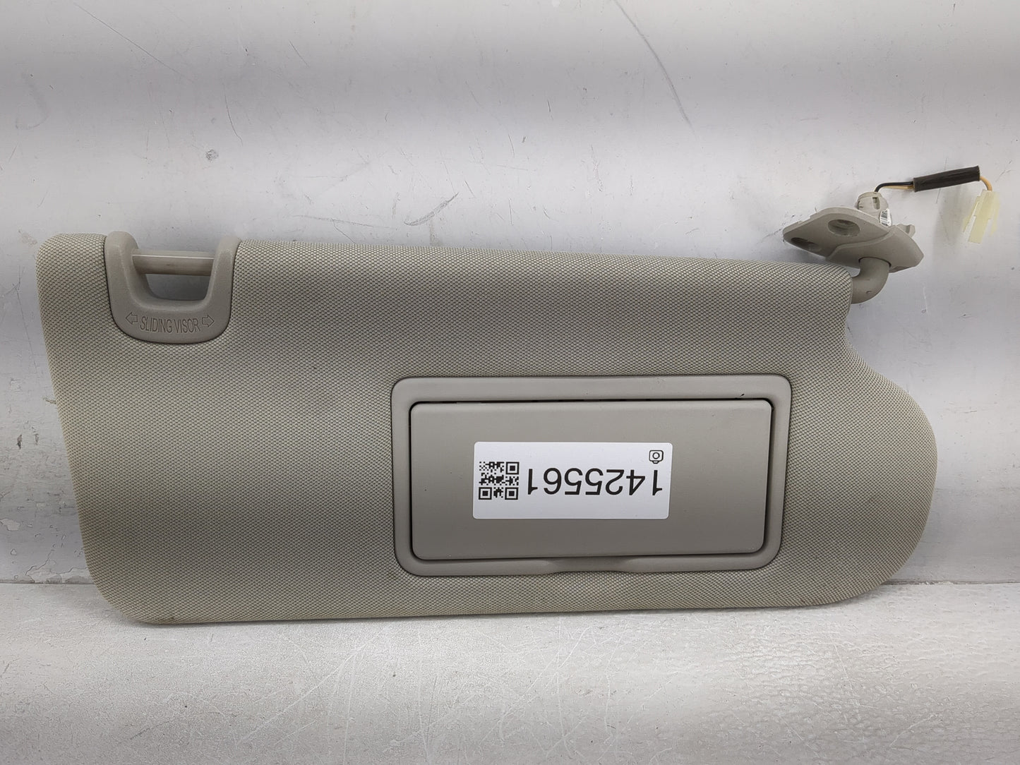 2019-2022 Nissan Murano Sun Visor Shade Replacement Passenger Right Mirror Fits Fits 2019 2020 2021 2022 OEM Used Auto Parts