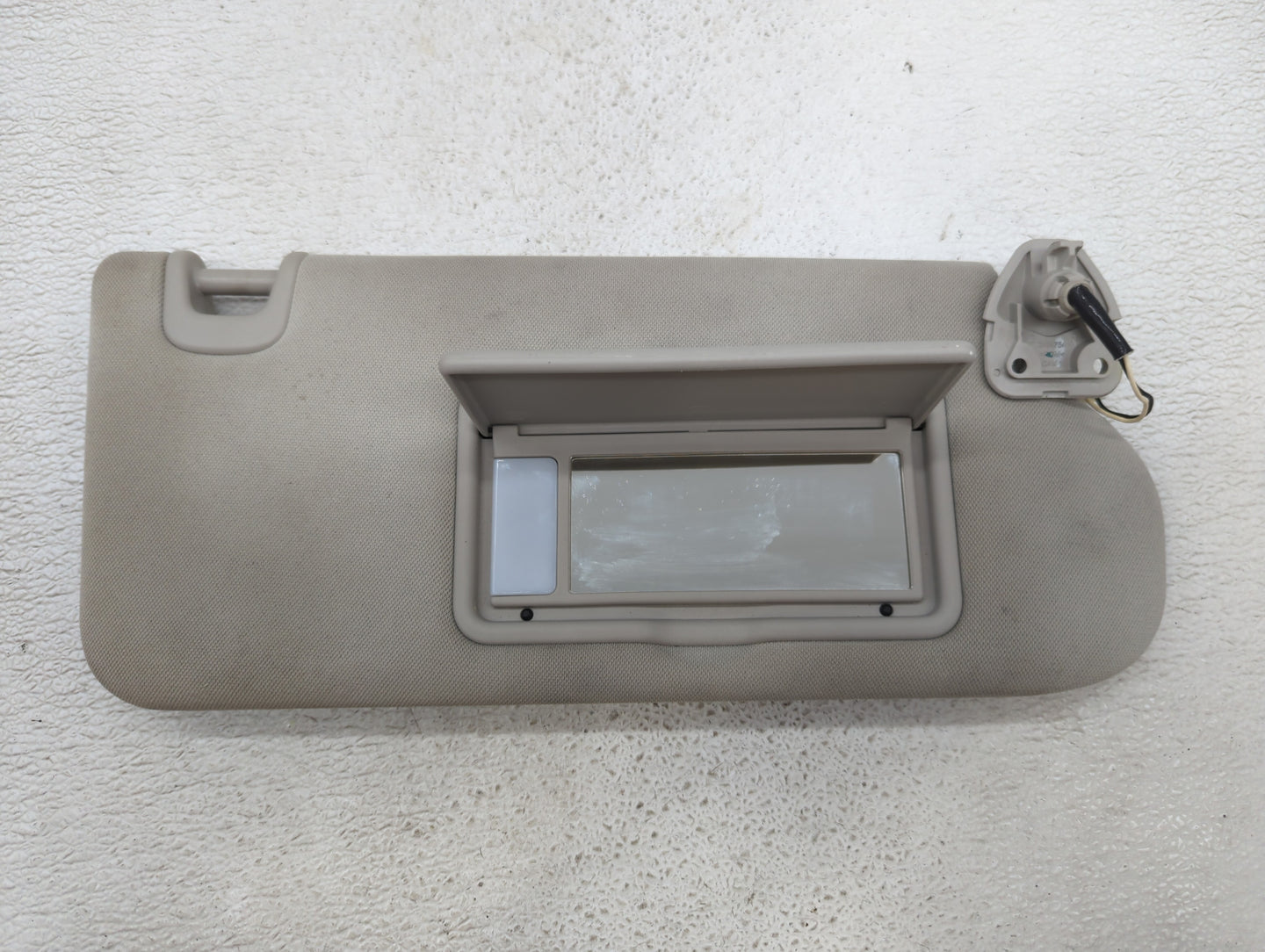 2019 Nissan Murano Sun Visor Shade Replacement Passenger Right Mirror Fits Fits 2020 OEM Used Auto Parts - Oemusedautoparts1