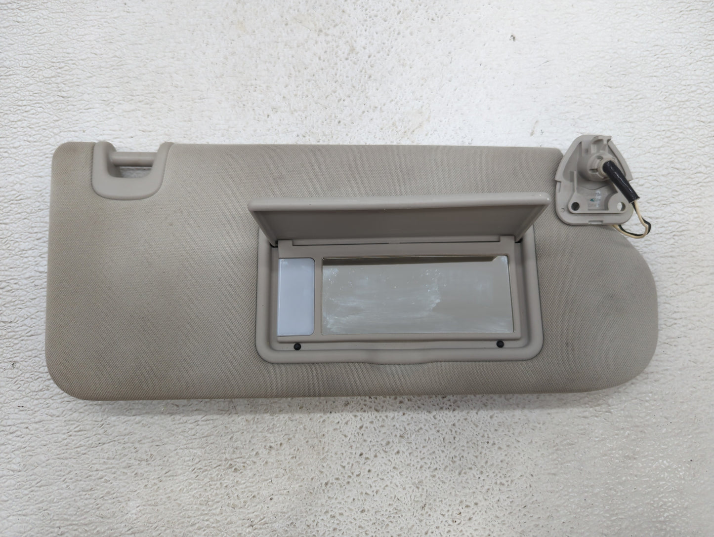 2019 Nissan Murano Sun Visor Shade Replacement Passenger Right Mirror Fits Fits 2020 OEM Used Auto Parts - Oemusedautoparts1