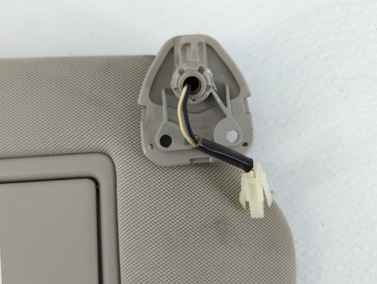 2019-2022 Nissan Murano Sun Visor Shade Replacement Driver Left Mirror Fits Fits 2019 2020 2021 2022 OEM Used Auto Parts - O