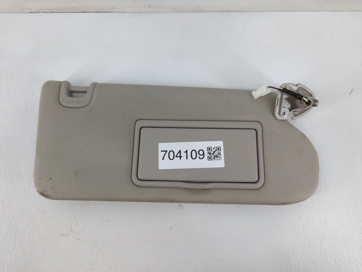 2019-2022 Nissan Murano Sun Visor Shade Replacement Passenger Right Mirror Fits Fits 2019 2020 2021 2022 OEM Used Auto Parts