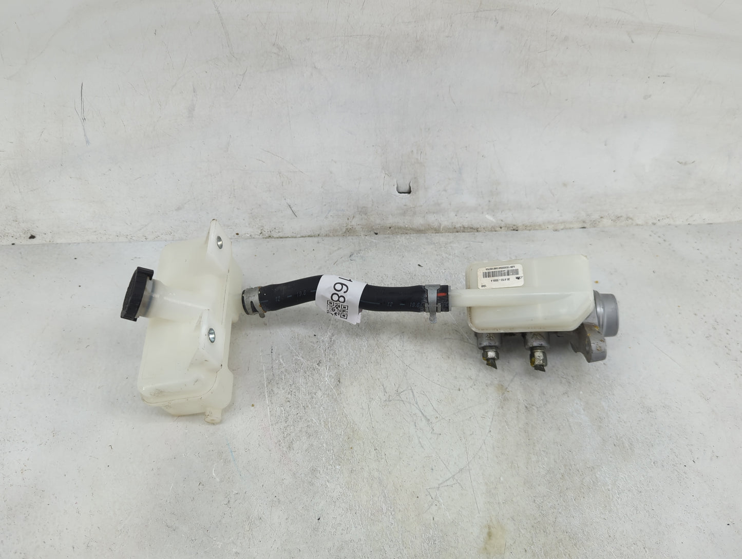 2014-2020 Nissan Nv200 Brake Master Cylinder 1489168 - Oemusedautoparts1.com