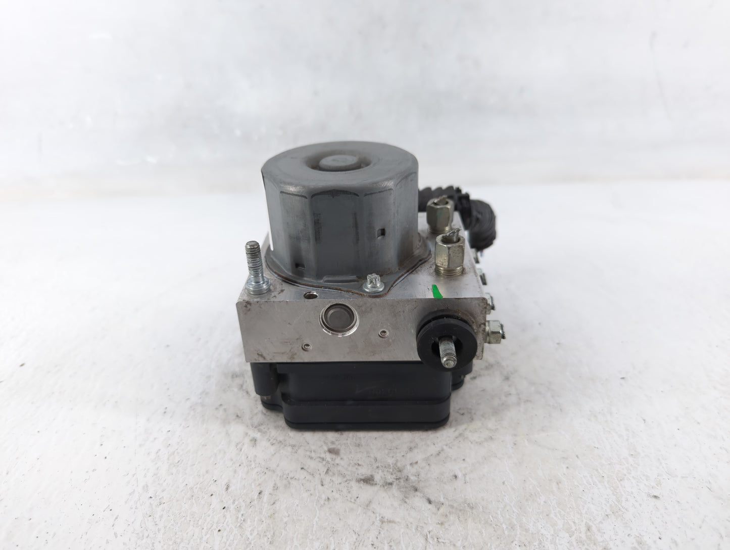 2019 Nissan Nv200 ABS Pump Control Module Replacement P/N:47660 9SF0A Fits OEM Used Auto Parts - Oemusedautoparts1.com
