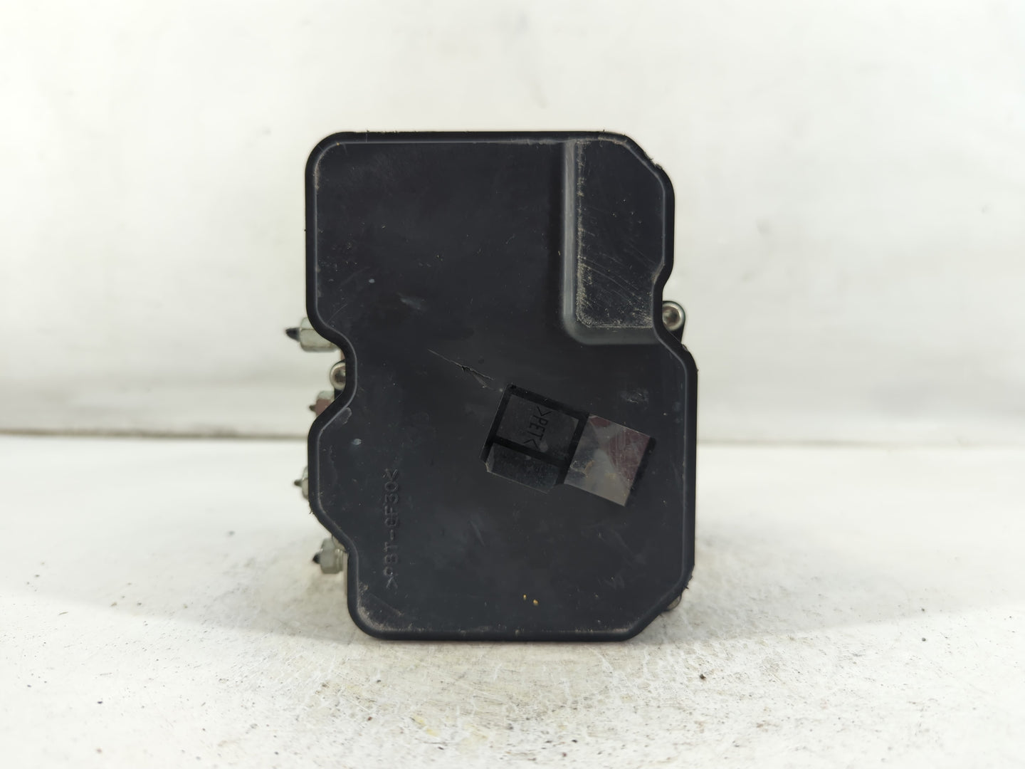 2018-2020 Nissan Pathfinder ABS Pump Control Module Replacement P/N:116040-51100 Fits Fits 2018 2019 2020 OEM Used Auto Part