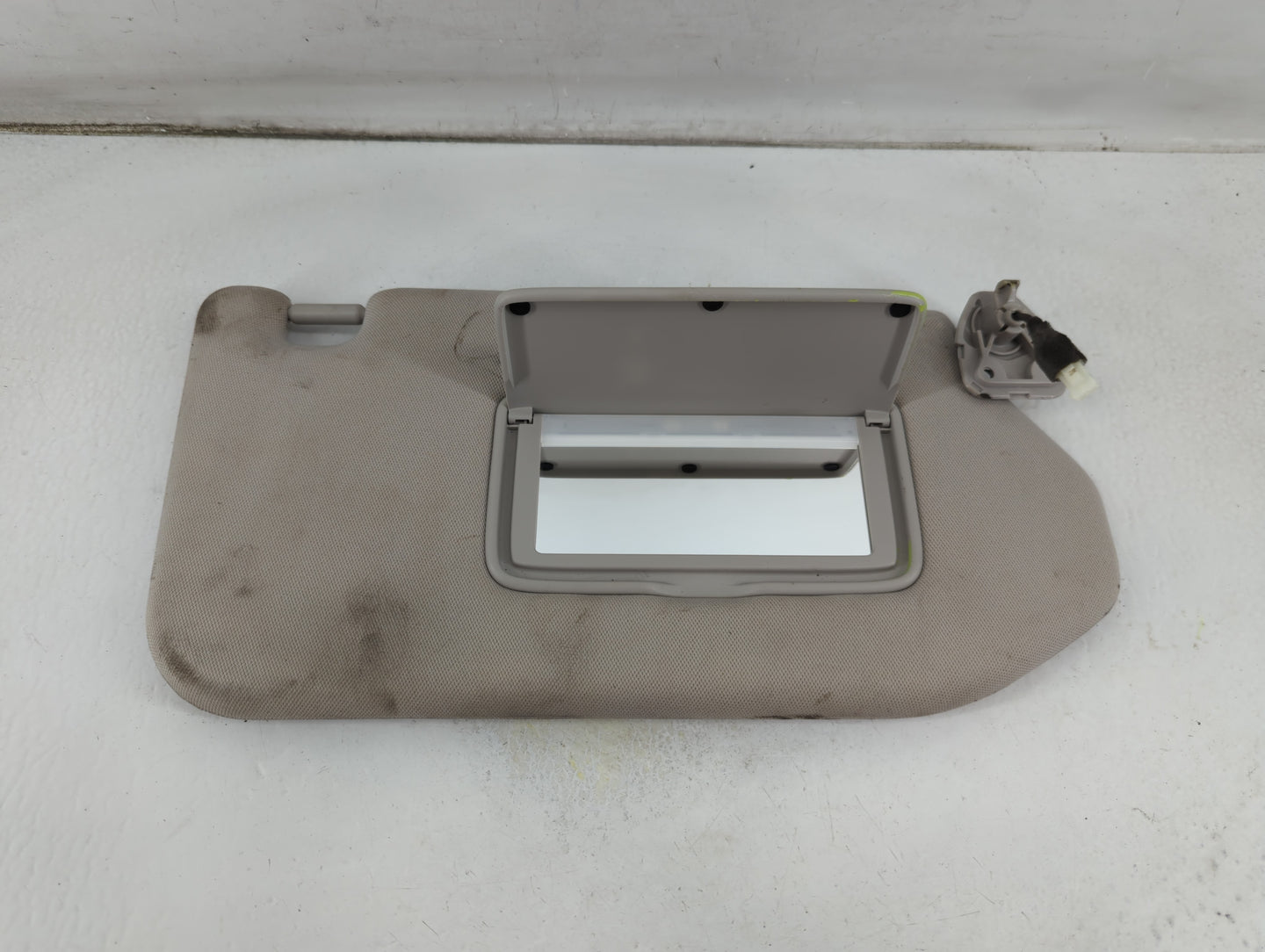 2019-2020 Nissan Pathfinder Sun Visor Shade Replacement Passenger Right Mirror Fits Fits 2019 2020 OEM Used Auto Parts - Oem