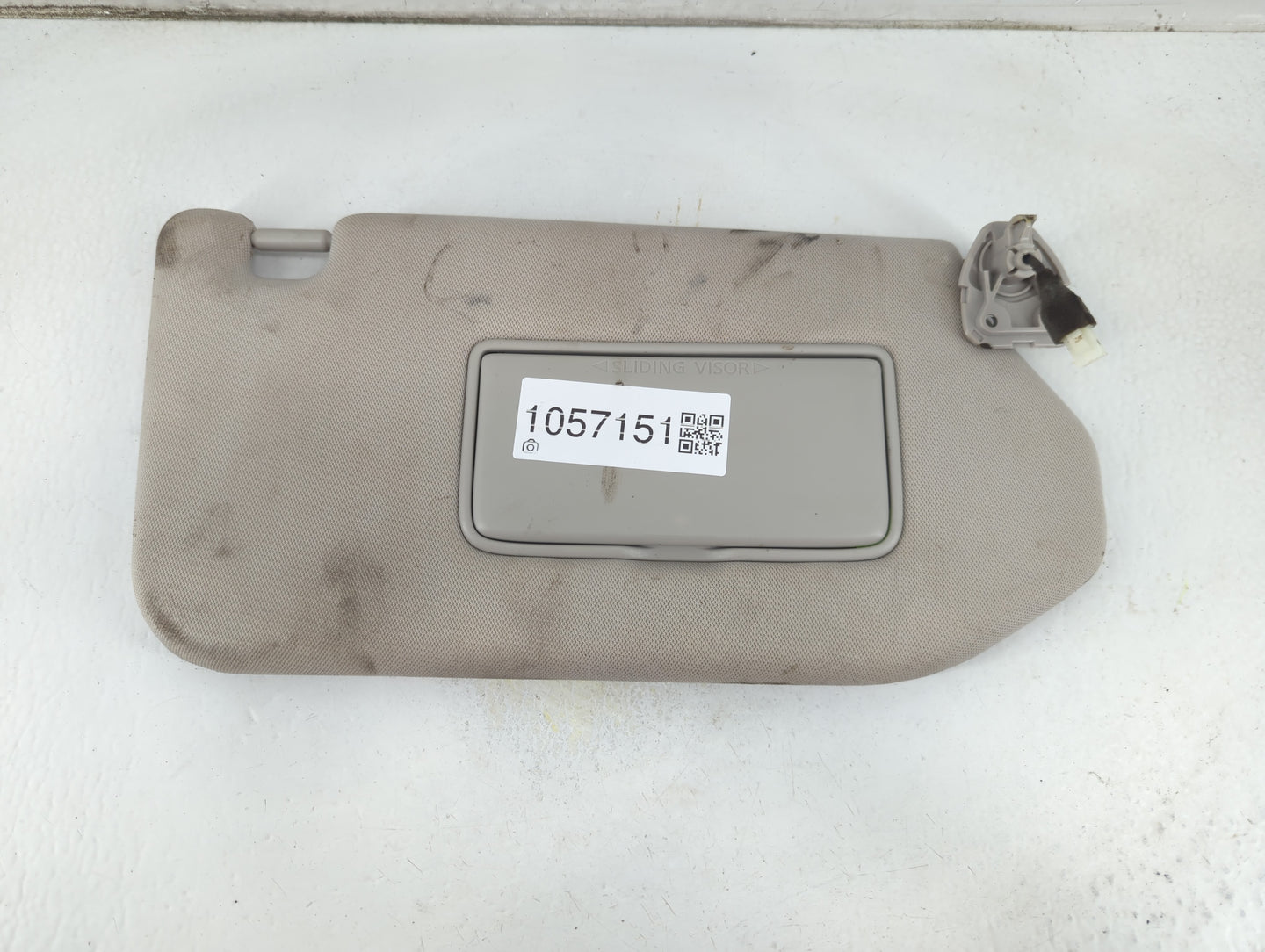 2019-2020 Nissan Pathfinder Sun Visor Shade Replacement Passenger Right Mirror Fits Fits 2019 2020 OEM Used Auto Parts - Oem
