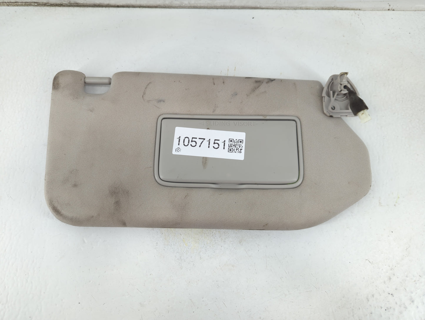 2019-2020 Nissan Pathfinder Sun Visor Shade Replacement Passenger Right Mirror Fits Fits 2019 2020 OEM Used Auto Parts - Oem