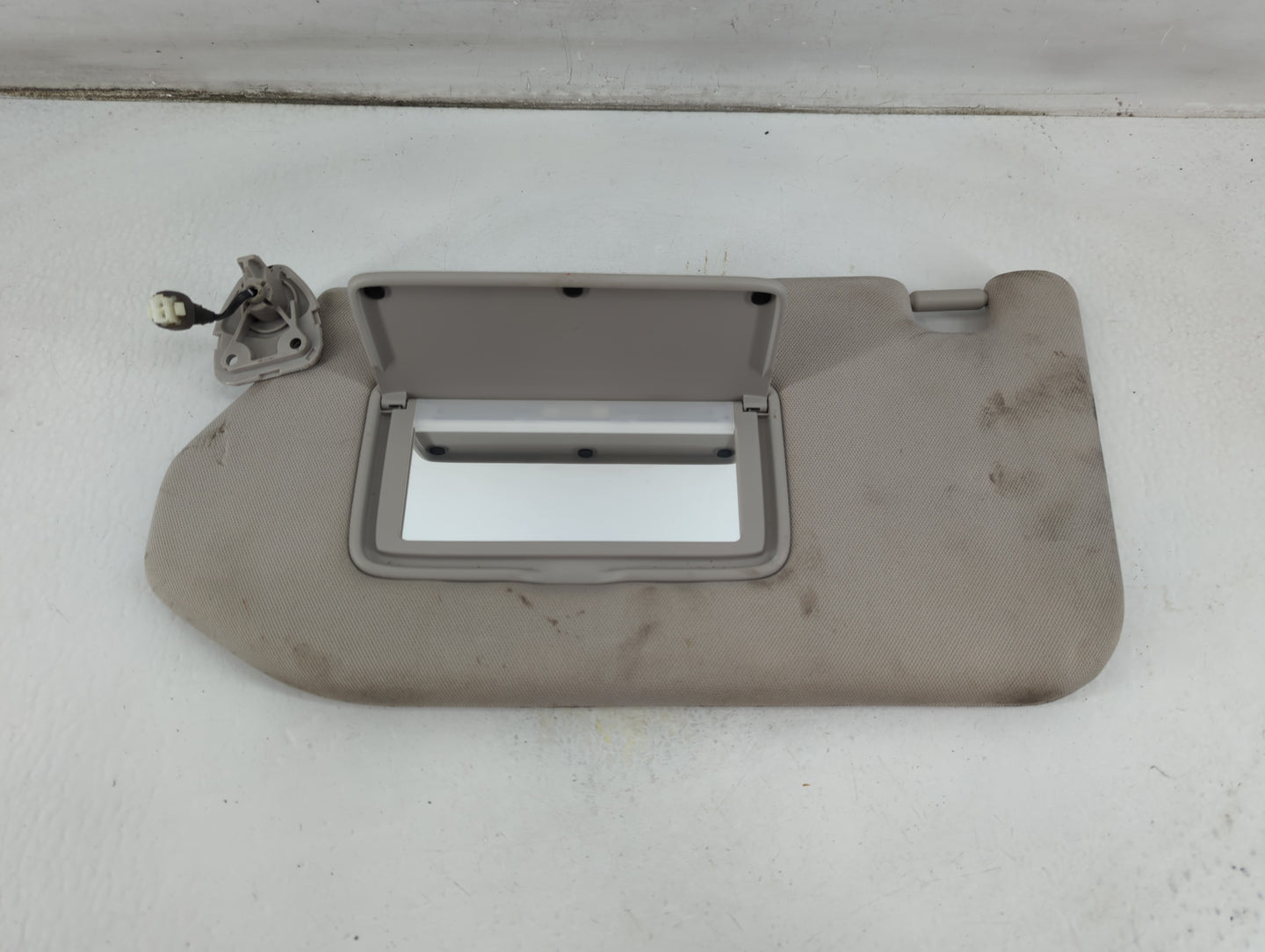 2019-2020 Nissan Pathfinder Sun Visor Shade Replacement Driver Left Mirror Fits Fits 2019 2020 OEM Used Auto Parts - Oemused