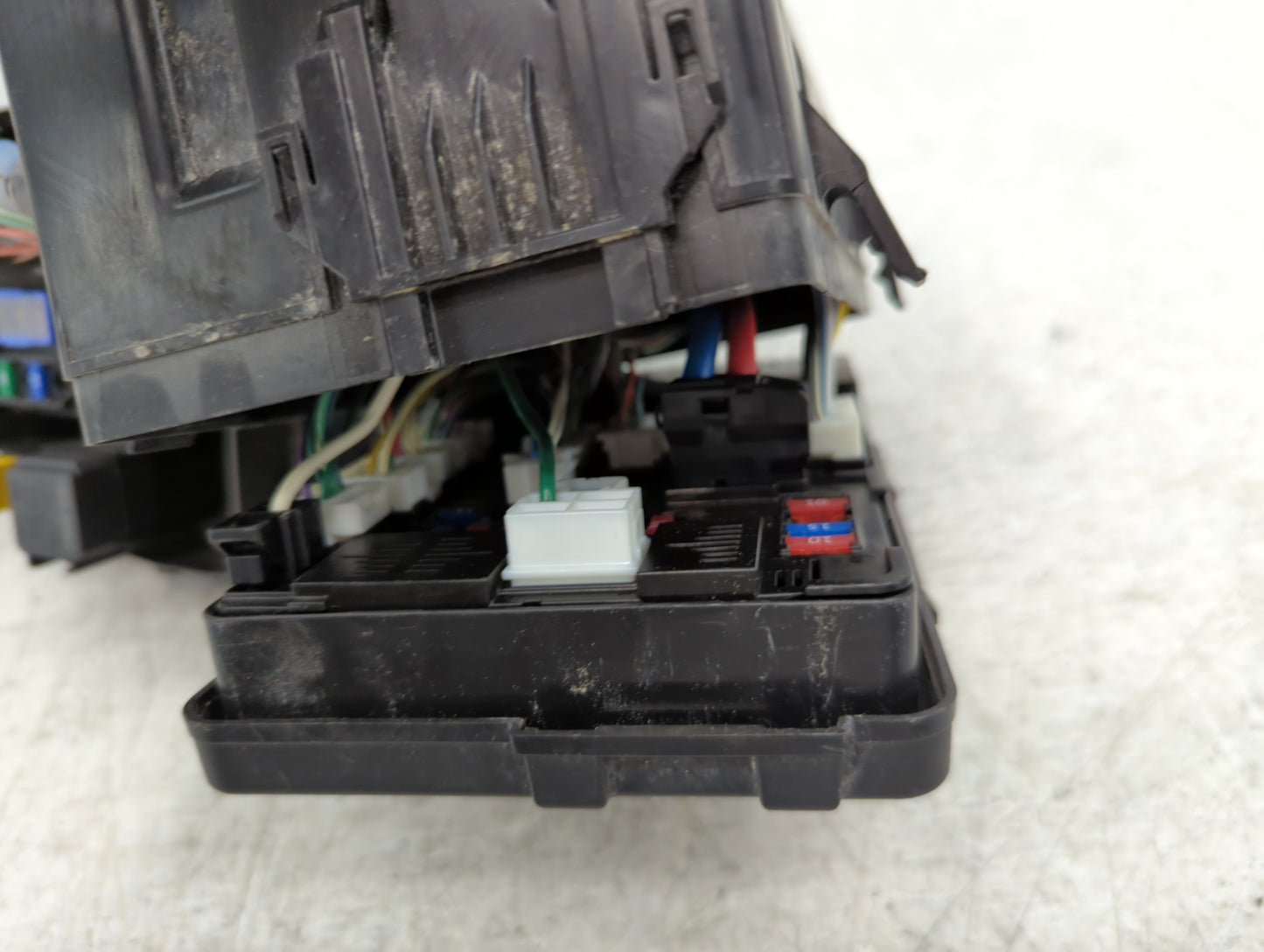 2015-2022 Nissan Pathfinder Fusebox Fuse Box Panel Relay Module Fits Fits 2015 2016 2017 2018 2019 2020 2022 OEM Used Auto P