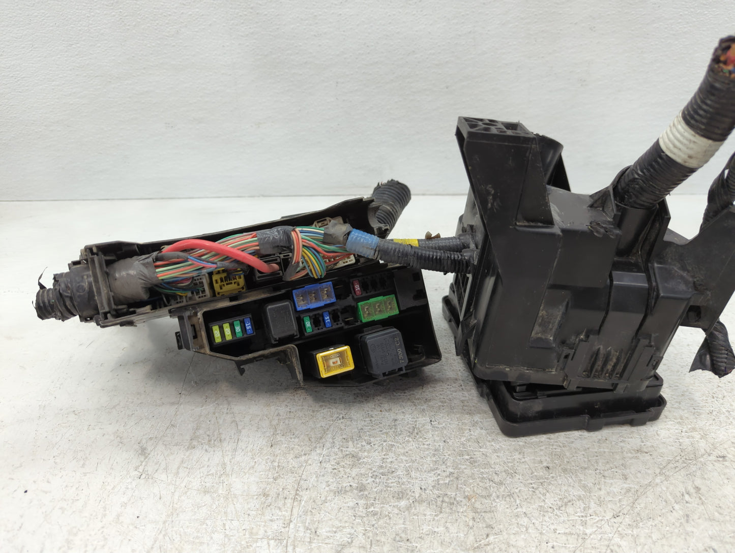 2015-2022 Nissan Pathfinder Fusebox Fuse Box Panel Relay Module Fits Fits 2015 2016 2017 2018 2019 2020 2022 OEM Used Auto P