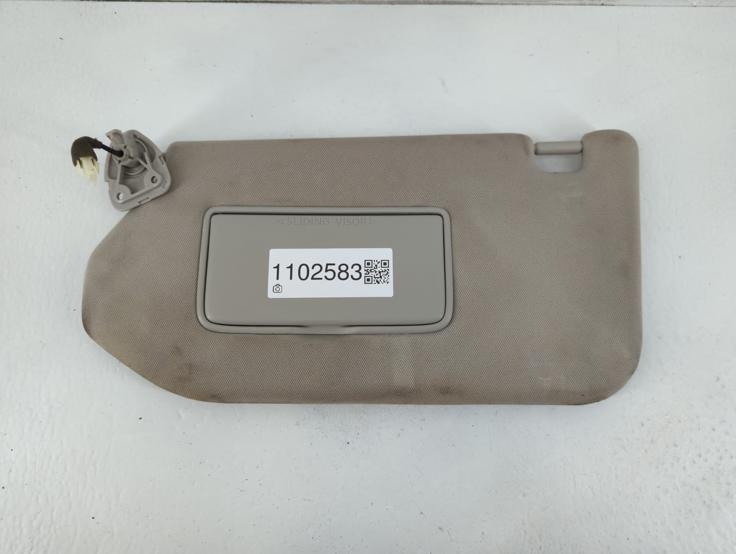 2019-2020 Nissan Pathfinder Sun Visor Shade Replacement Driver Left Mirror Fits Fits 2019 2020 OEM Used Auto Parts - Oemused