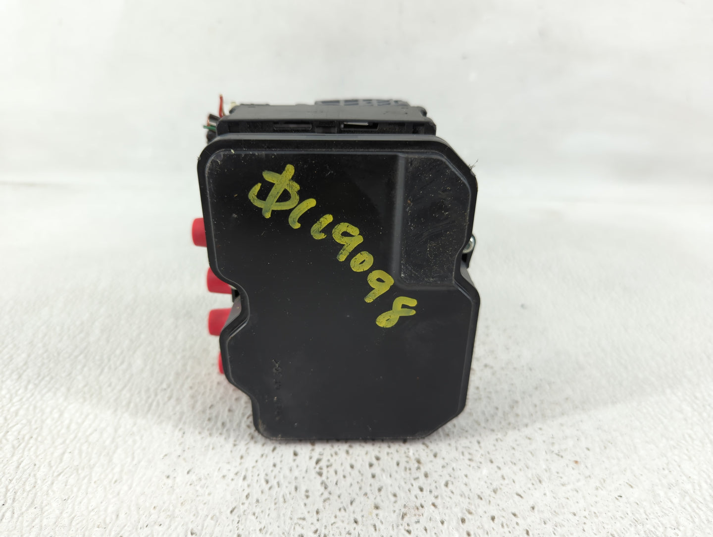 2018-2020 Nissan Pathfinder ABS Pump Control Module Replacement P/N:116040-51100 Fits Fits 2018 2019 2020 OEM Used Auto Part