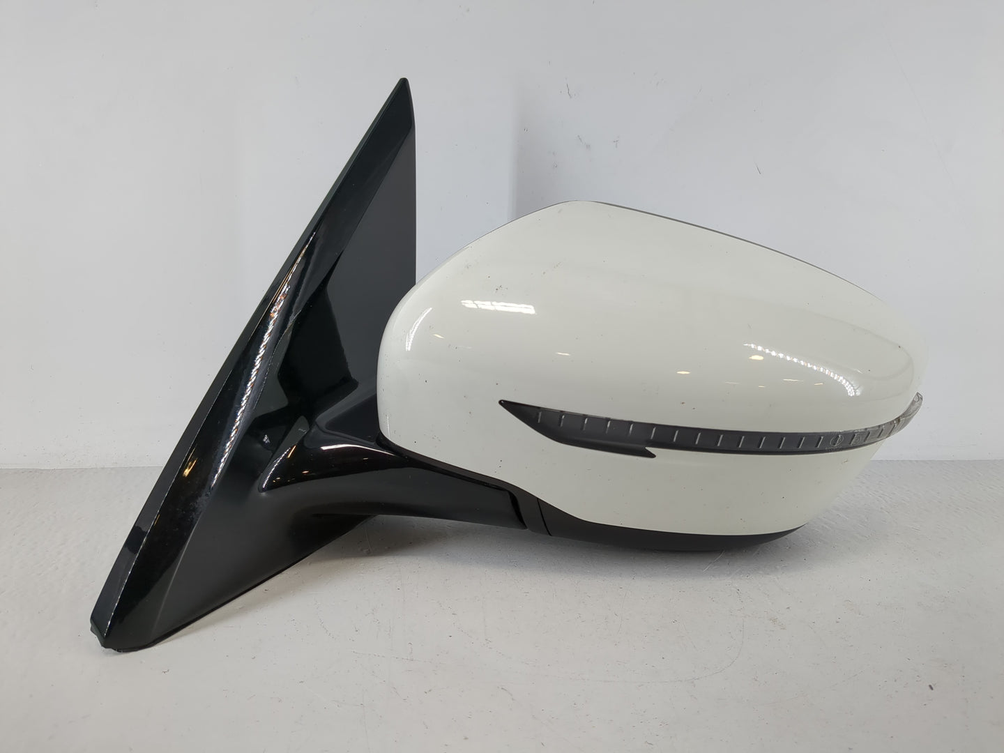 2018-2020 Nissan Pathfinder Side Mirror Replacement Driver Left View Door Mirror P/N:96302 9PJ9A Fits Fits 2018 2019 2020 OE