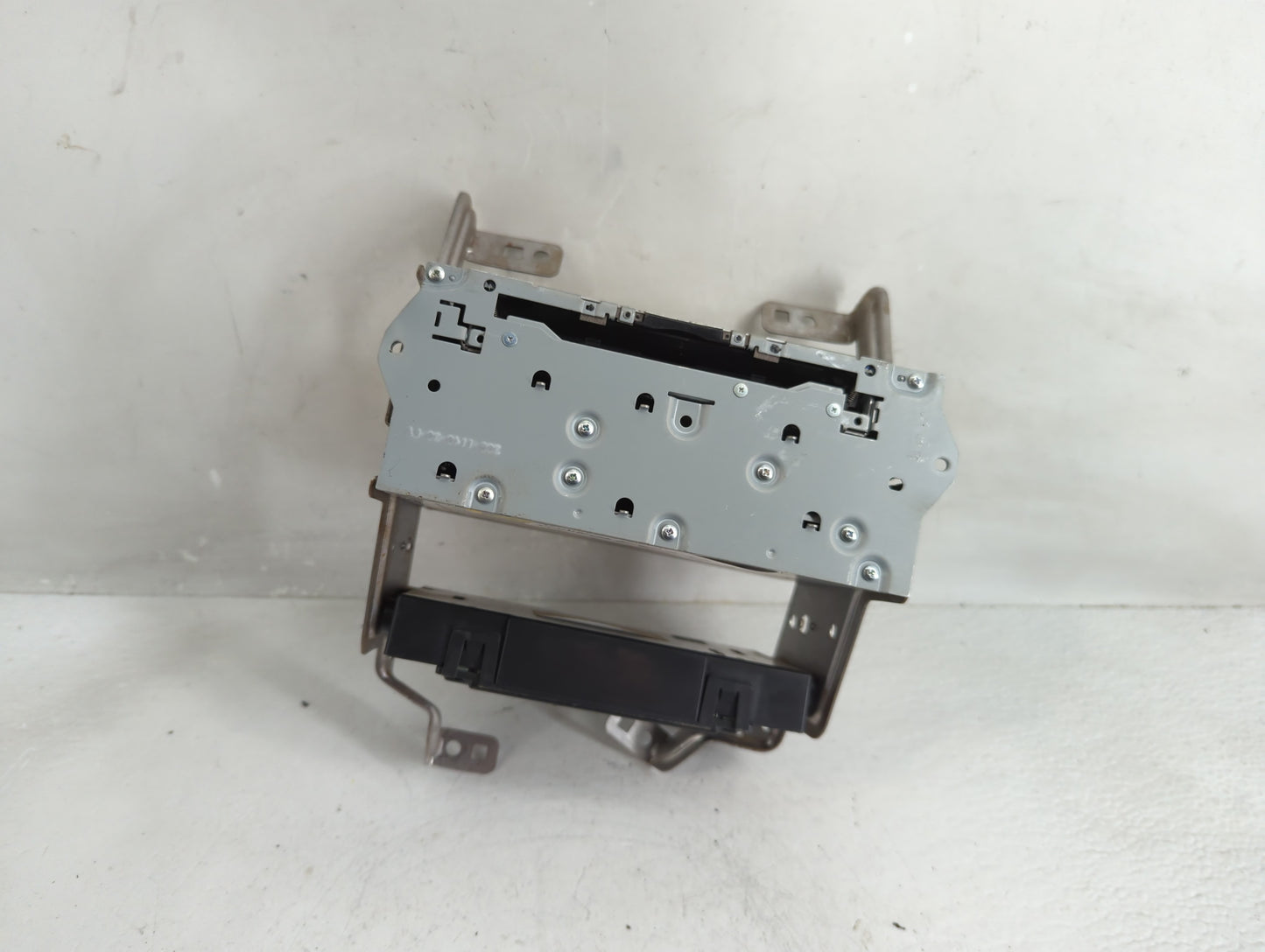 2017-2020 Nissan Pathfinder Radio AM FM Cd Player Receiver Replacement P/N:28330 9PB0A Fits Fits 2017 2018 2019 2020 OEM Use