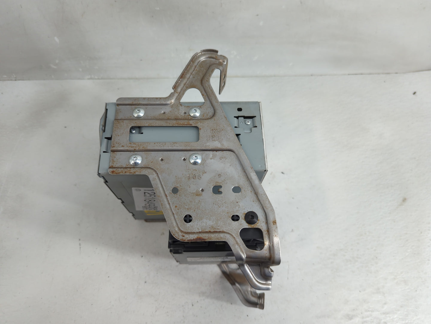 2017-2020 Nissan Pathfinder Radio AM FM Cd Player Receiver Replacement P/N:28330 9PB0A Fits Fits 2017 2018 2019 2020 OEM Use
