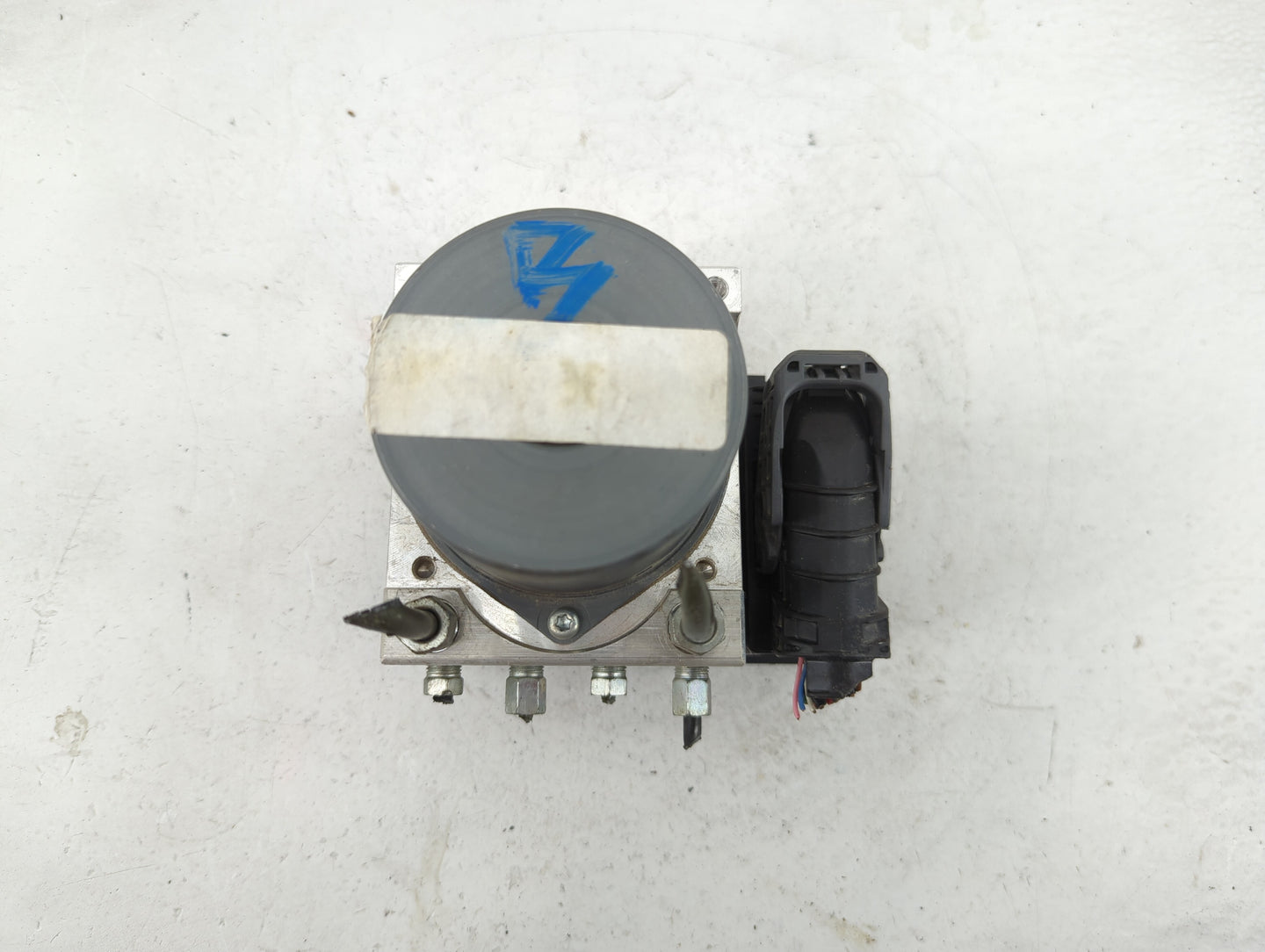 2019 Nissan Pathfinder ABS Pump Control Module Replacement P/N:116040-51110 Fits OEM Used Auto Parts - Oemusedautoparts1.com