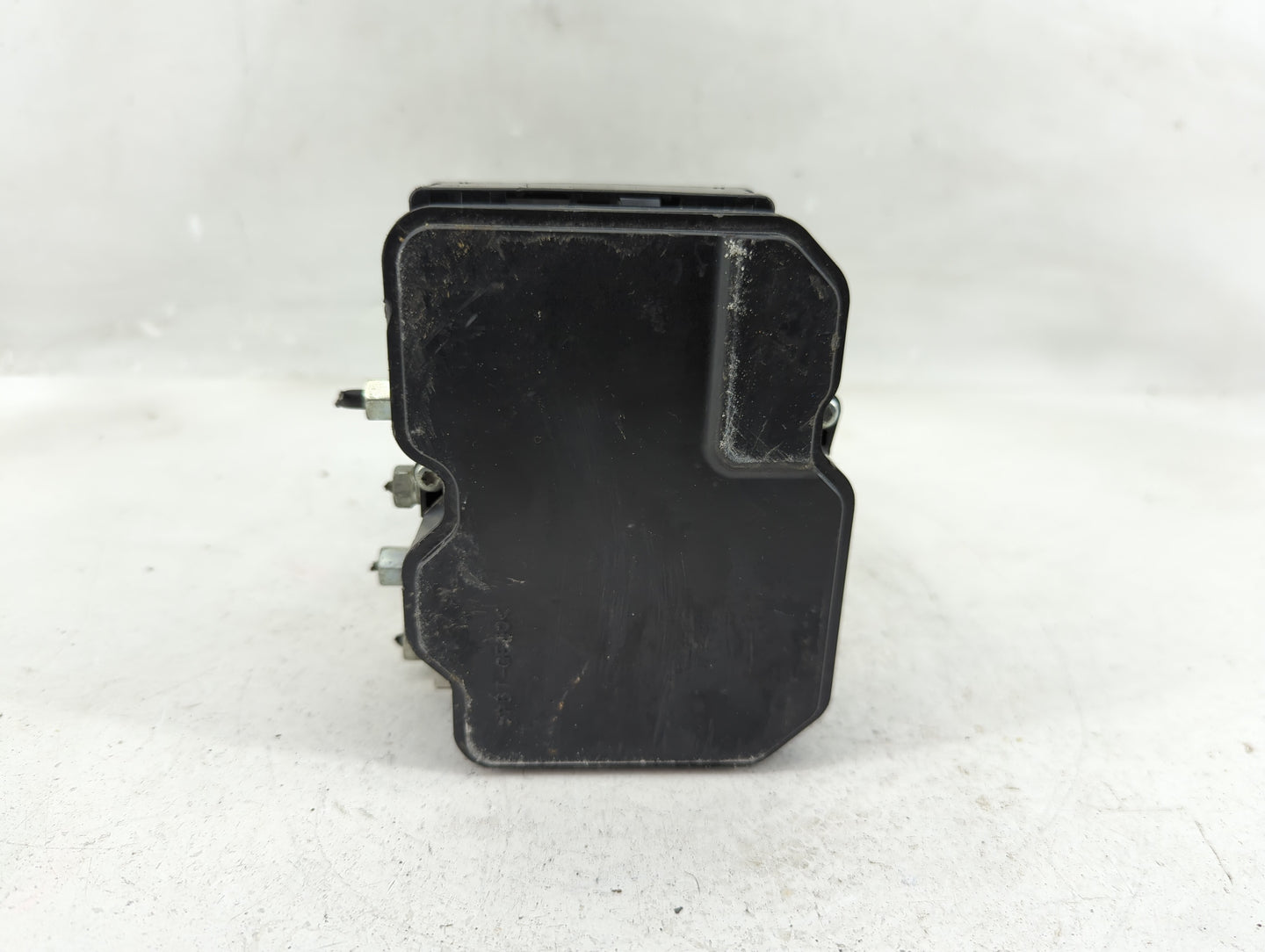 2019 Nissan Pathfinder ABS Pump Control Module Replacement P/N:116040-51110 Fits OEM Used Auto Parts - Oemusedautoparts1.com