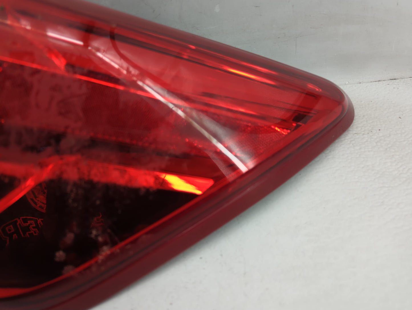 2017-2020 Nissan Pathfinder Tail Light Assembly Passenger Right OEM P/N:949 698 Fits Fits 2017 2018 2019 2020 OEM Used Auto 