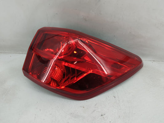 2017-2020 Nissan Pathfinder Tail Light Assembly Passenger Right OEM P/N:949 698 Fits Fits 2017 2018 2019 2020 OEM Used Auto 