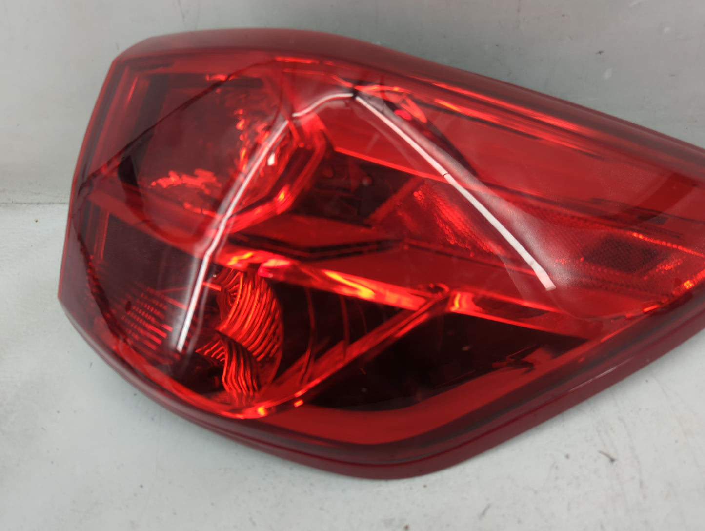2017-2020 Nissan Pathfinder Tail Light Assembly Passenger Right OEM P/N:949 698 Fits Fits 2017 2018 2019 2020 OEM Used Auto 