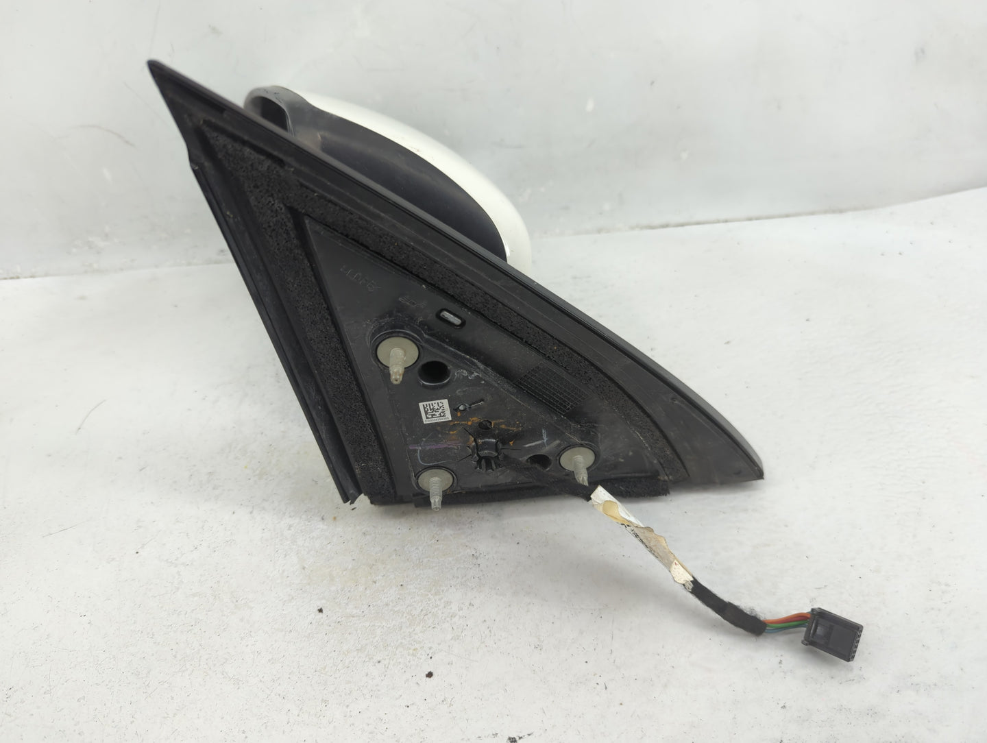 2018-2020 Nissan Pathfinder Driver Side View Mirror - Left Door Mirror OEM Used - Oemusedautoparts1.com