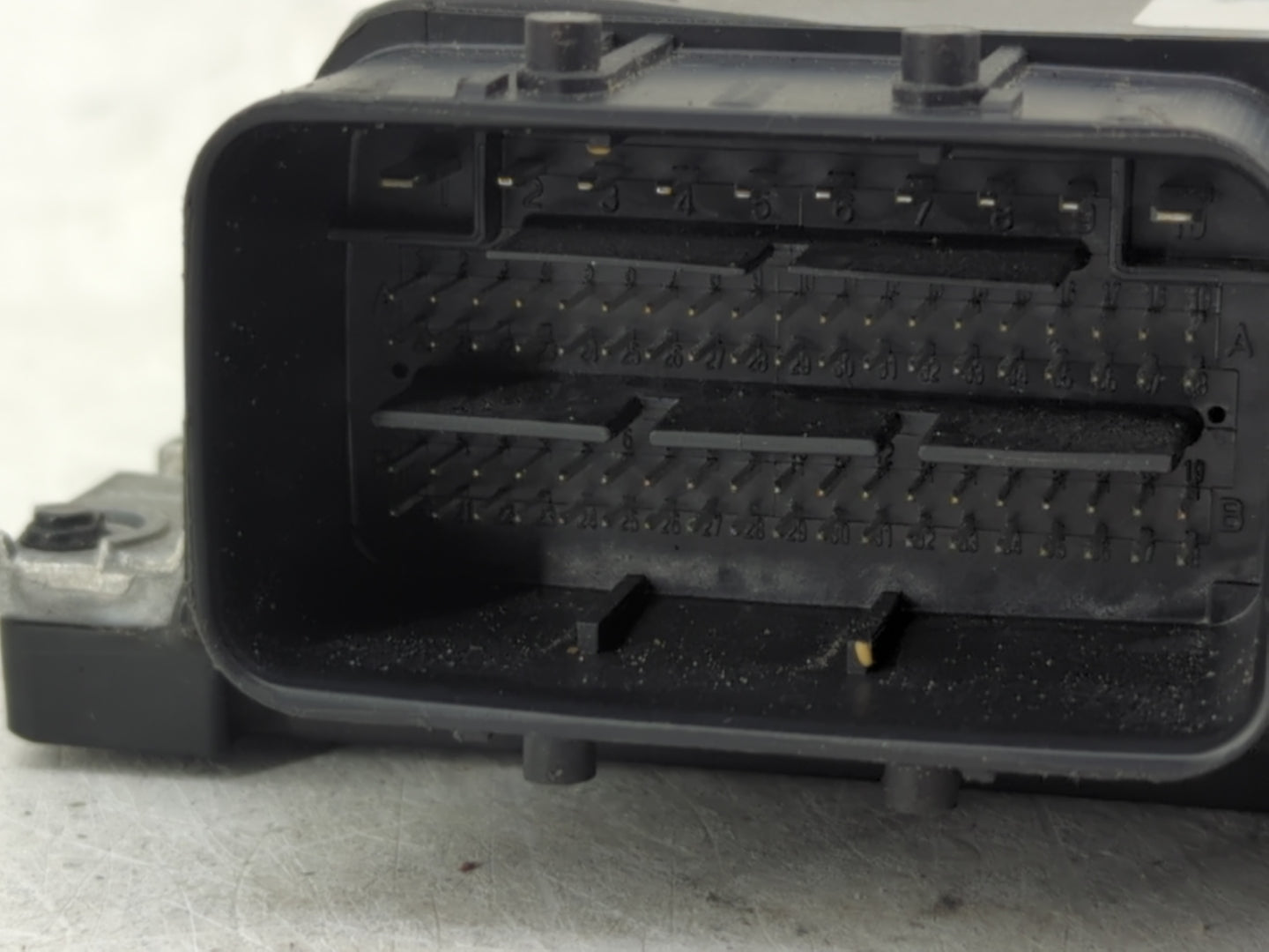 2018-2019 Nissan Pathfinder PCM Engine Control Computer ECU ECM PCU OEM P/N:BED40A-300 Fits Fits 2018 2019 2020 OEM Used Aut